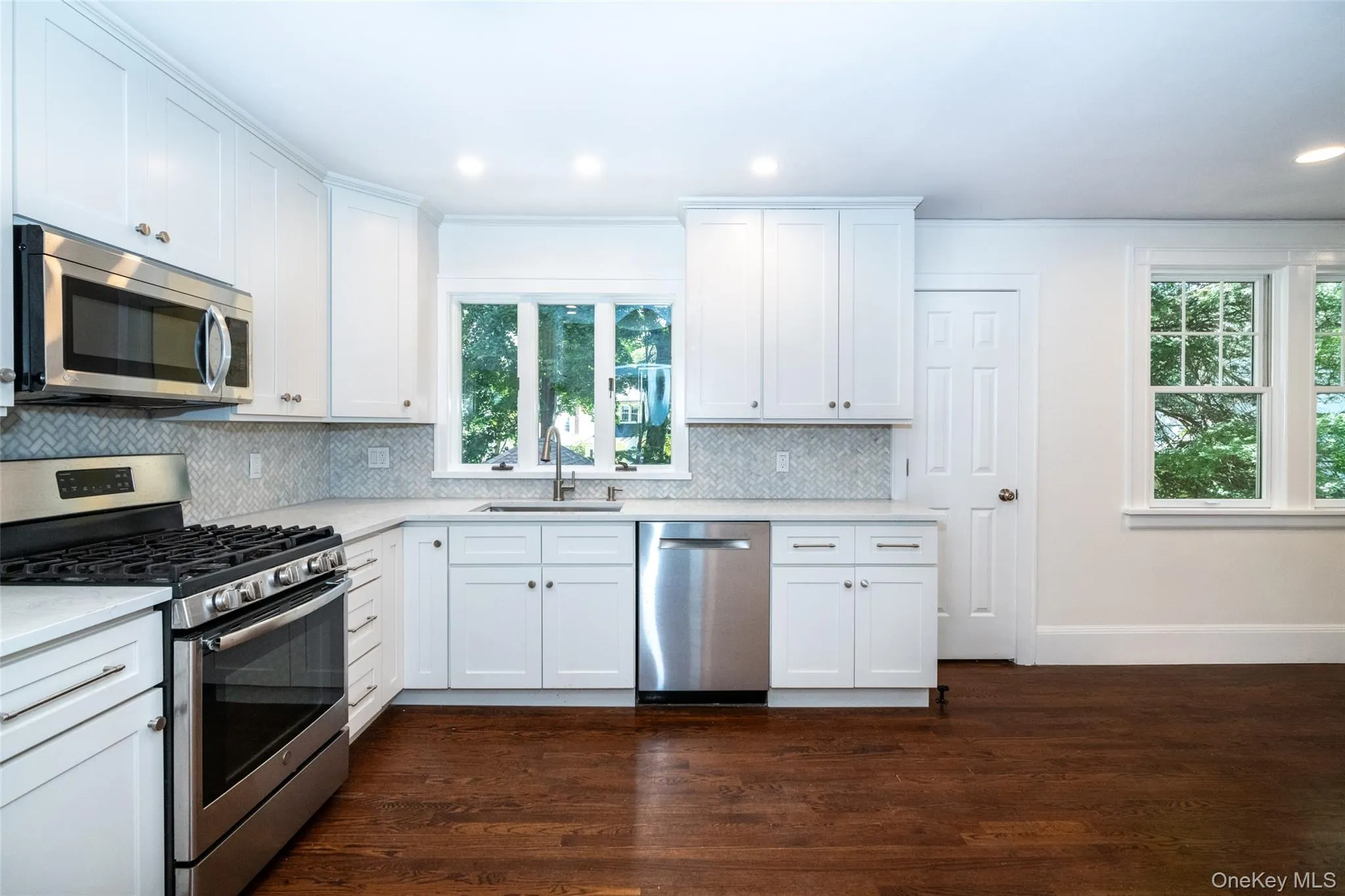 162 Rockingstone Avenue, Mamaroneck, NY, 3 Bedrooms Bedrooms, 6 Rooms Rooms,2 BathroomsBathrooms,Residential Lease,For Rent,Rockingstone,0,1031696 162 Rockingstone Avenue, Mamaroneck, NY, 3 Bedrooms Bedrooms, 6 Rooms Rooms,2 BathroomsBathrooms,Residential Lease,For Rent,Rockingstone,0,1031696