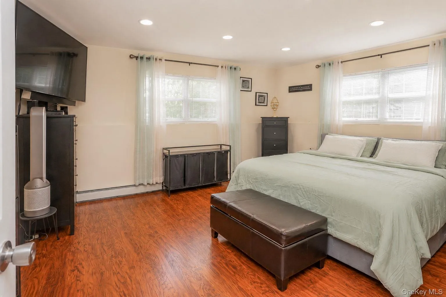 26 Seals Drive, Monroe, NY, 4 Bedrooms Bedrooms, 8 Rooms Rooms,4 BathroomsBathrooms,Residential,For Rent,Seals,0,1031701 26 Seals Drive, Monroe, NY, 4 Bedrooms Bedrooms, 8 Rooms Rooms,4 BathroomsBathrooms,Residential,For Rent,Seals,0,1031701