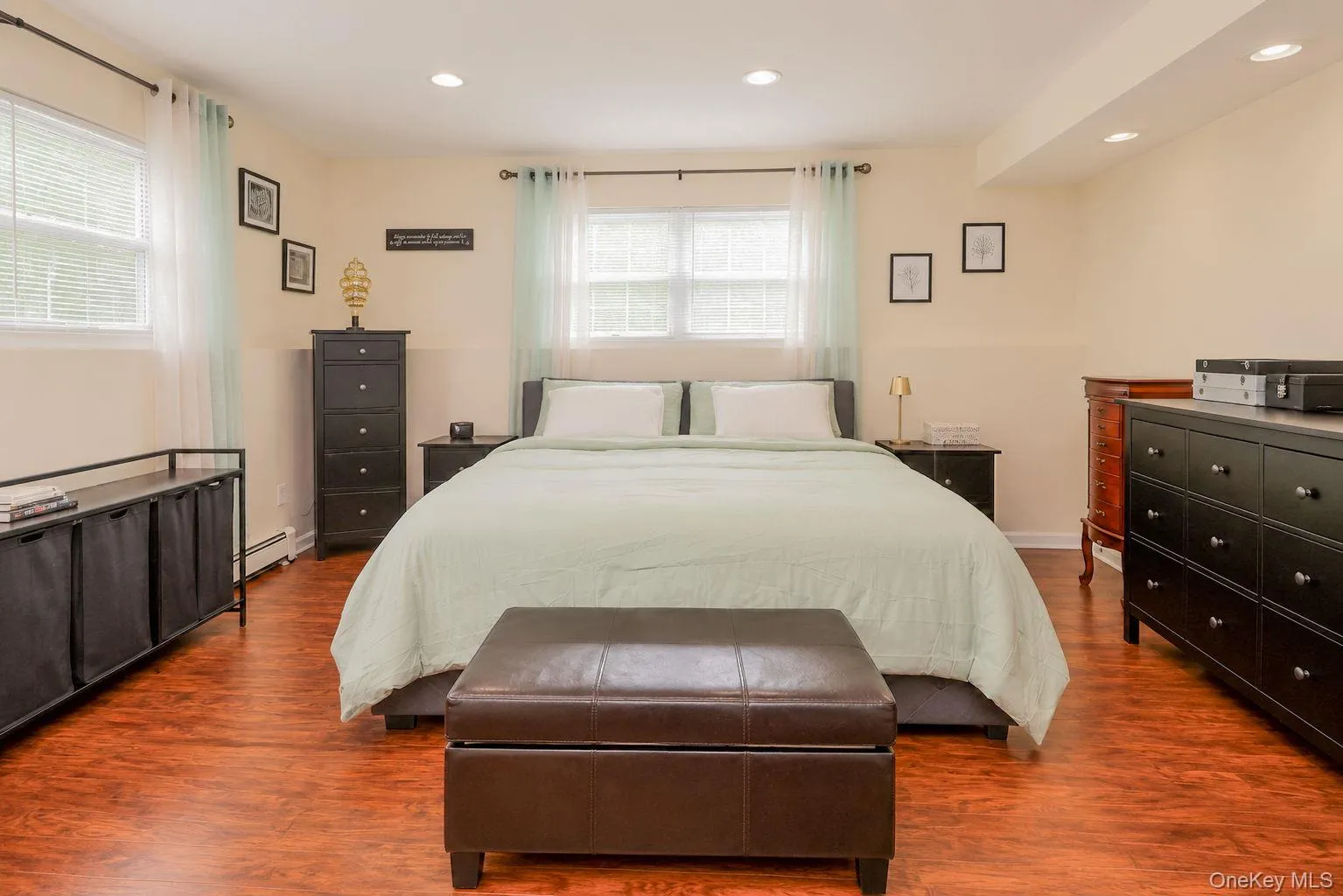 26 Seals Drive, Monroe, NY, 4 Bedrooms Bedrooms, 8 Rooms Rooms,4 BathroomsBathrooms,Residential,For Rent,Seals,0,1031701 26 Seals Drive, Monroe, NY, 4 Bedrooms Bedrooms, 8 Rooms Rooms,4 BathroomsBathrooms,Residential,For Rent,Seals,0,1031701