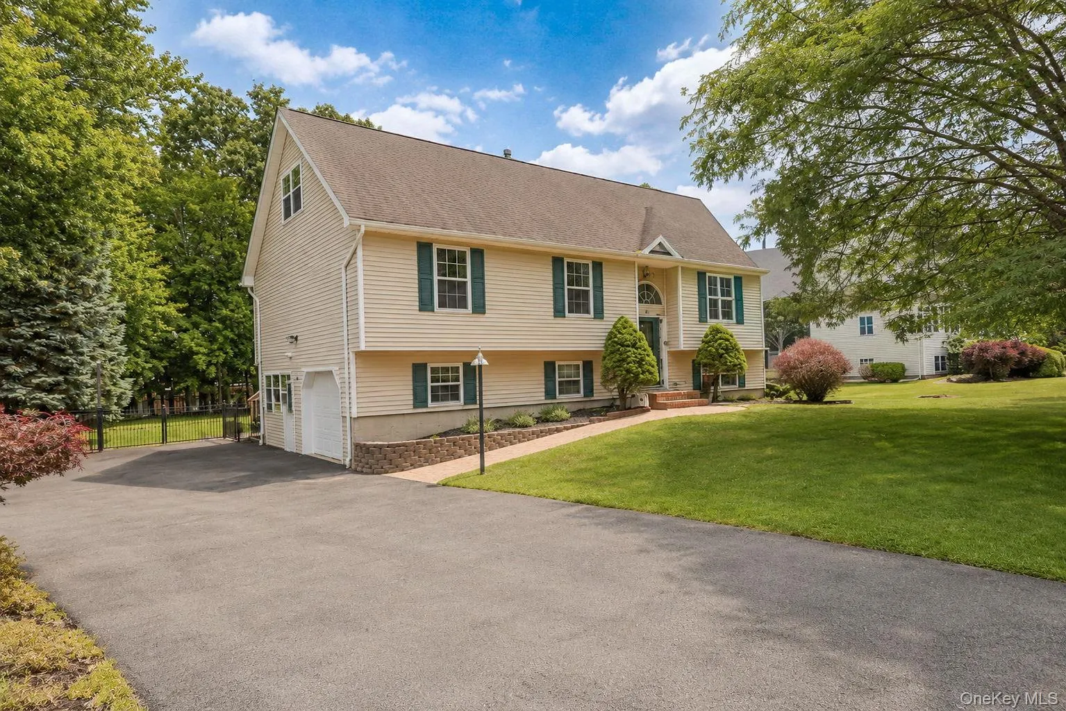 26 Seals Drive, Monroe, NY, 4 Bedrooms Bedrooms, 8 Rooms Rooms,4 BathroomsBathrooms,Residential,For Rent,Seals,0,1031701 26 Seals Drive, Monroe, NY, 4 Bedrooms Bedrooms, 8 Rooms Rooms,4 BathroomsBathrooms,Residential,For Rent,Seals,0,1031701