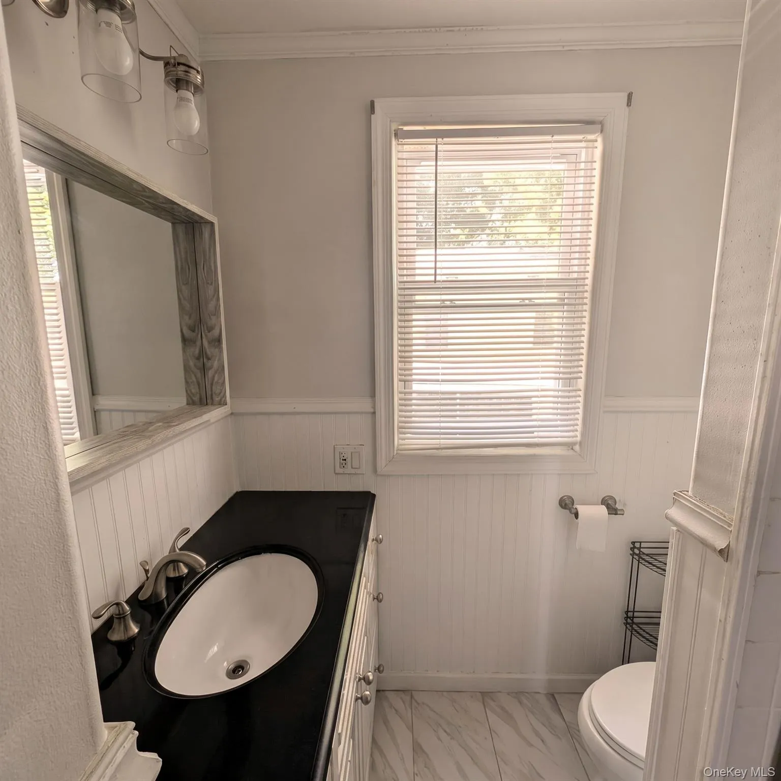24 Madison Avenue, Oyster Bay, NY, 2 Bedrooms Bedrooms, 5 Rooms Rooms,1 BathroomBathrooms,Residential Lease,For Rent,Madison,0,1031706 24 Madison Avenue, Oyster Bay, NY, 2 Bedrooms Bedrooms, 5 Rooms Rooms,1 BathroomBathrooms,Residential Lease,For Rent,Madison,0,1031706