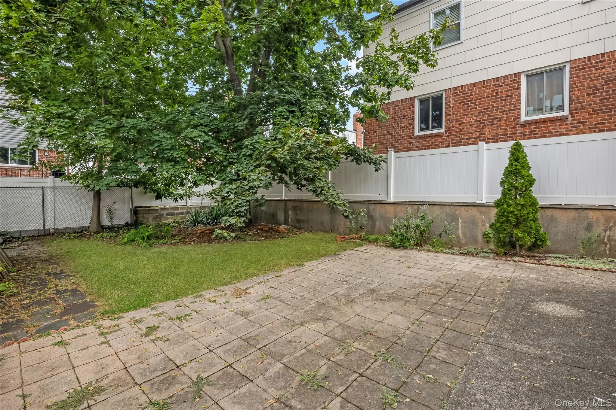 24829 Cambria Avenue, New York, NY, 3 Bedrooms Bedrooms, 7 Rooms Rooms,1 BathroomBathrooms,Residential,For Rent,Cambria,0,1031708 24829 Cambria Avenue, New York, NY, 3 Bedrooms Bedrooms, 7 Rooms Rooms,1 BathroomBathrooms,Residential,For Rent,Cambria,0,1031708