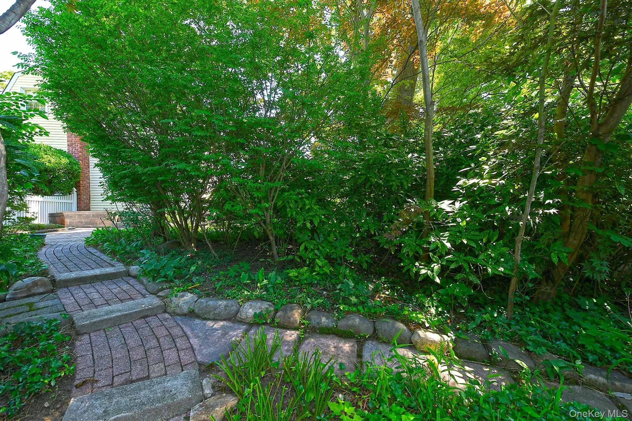 20 Brook Lane, Smithtown, NY, 3 Bedrooms Bedrooms, 6 Rooms Rooms,1 BathroomBathrooms,Residential,For Rent,Brook,0,1031716 20 Brook Lane, Smithtown, NY, 3 Bedrooms Bedrooms, 6 Rooms Rooms,1 BathroomBathrooms,Residential,For Rent,Brook,0,1031716