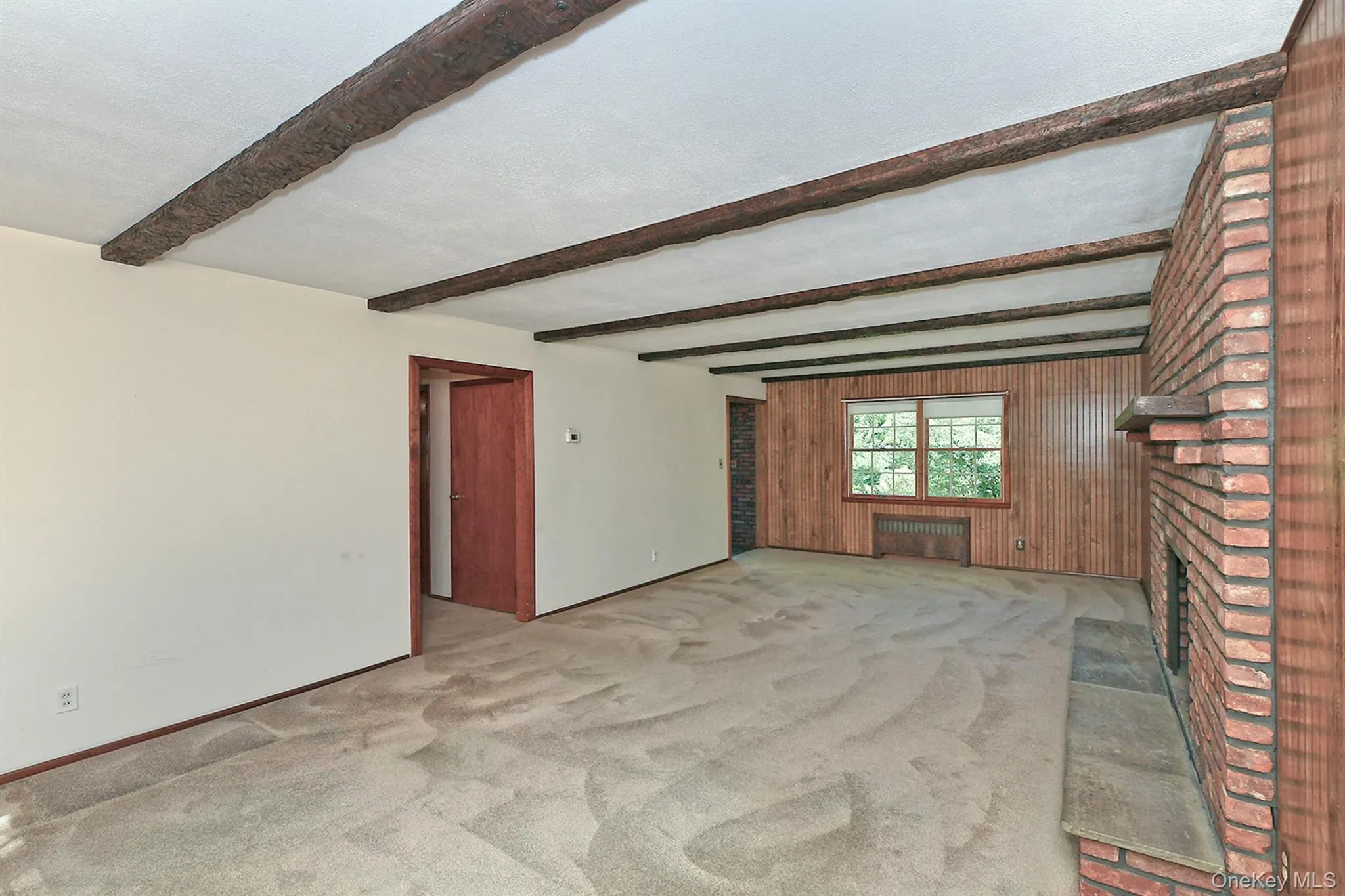 20 Brook Lane, Smithtown, NY, 3 Bedrooms Bedrooms, 6 Rooms Rooms,1 BathroomBathrooms,Residential,For Rent,Brook,0,1031716 20 Brook Lane, Smithtown, NY, 3 Bedrooms Bedrooms, 6 Rooms Rooms,1 BathroomBathrooms,Residential,For Rent,Brook,0,1031716