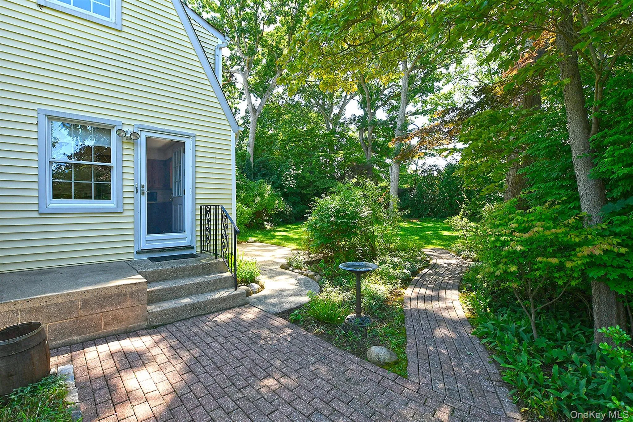 20 Brook Lane, Smithtown, NY, 3 Bedrooms Bedrooms, 6 Rooms Rooms,1 BathroomBathrooms,Residential,For Rent,Brook,0,1031716 20 Brook Lane, Smithtown, NY, 3 Bedrooms Bedrooms, 6 Rooms Rooms,1 BathroomBathrooms,Residential,For Rent,Brook,0,1031716