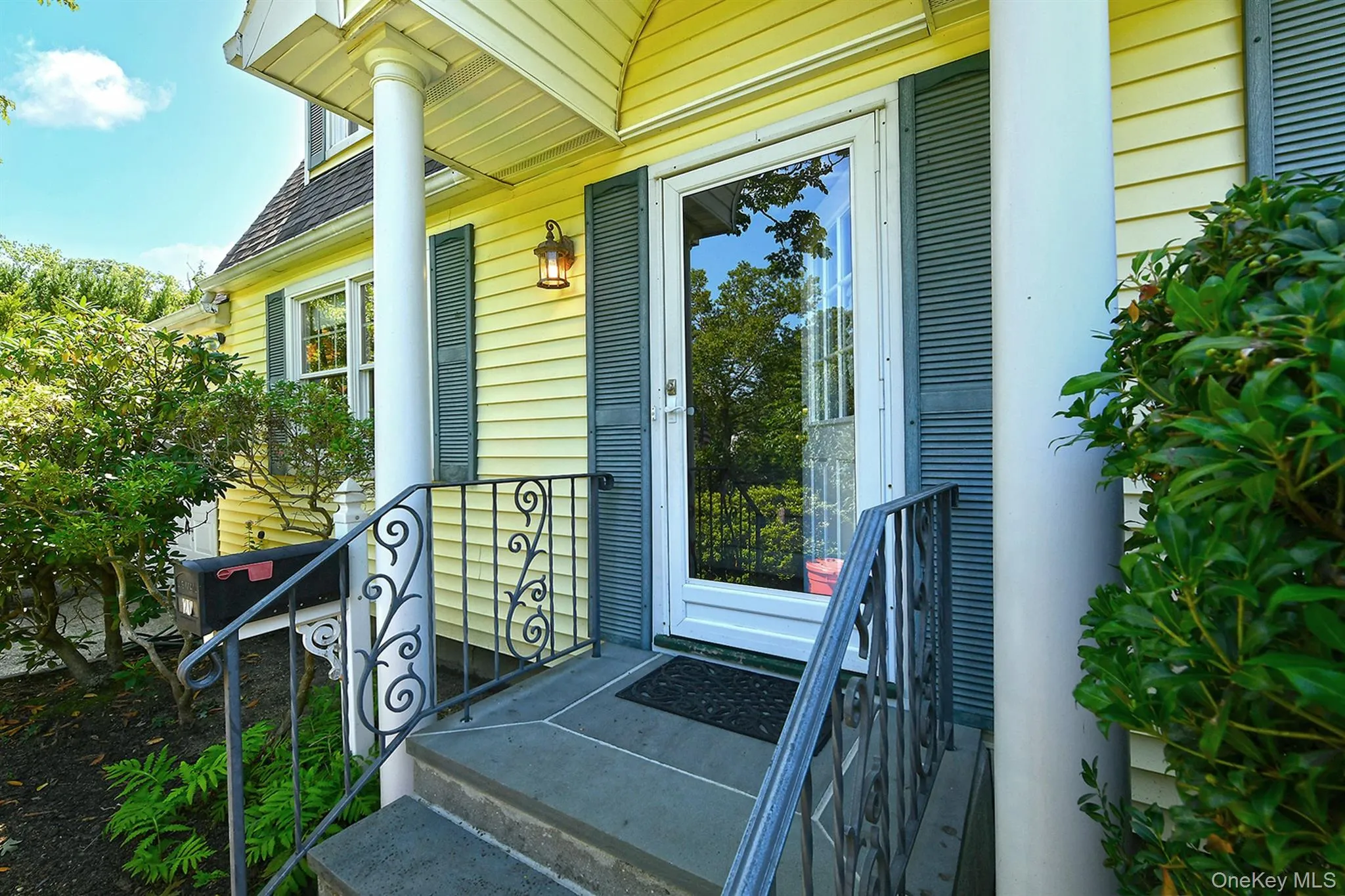20 Brook Lane, Smithtown, NY, 3 Bedrooms Bedrooms, 6 Rooms Rooms,1 BathroomBathrooms,Residential,For Rent,Brook,0,1031716 20 Brook Lane, Smithtown, NY, 3 Bedrooms Bedrooms, 6 Rooms Rooms,1 BathroomBathrooms,Residential,For Rent,Brook,0,1031716