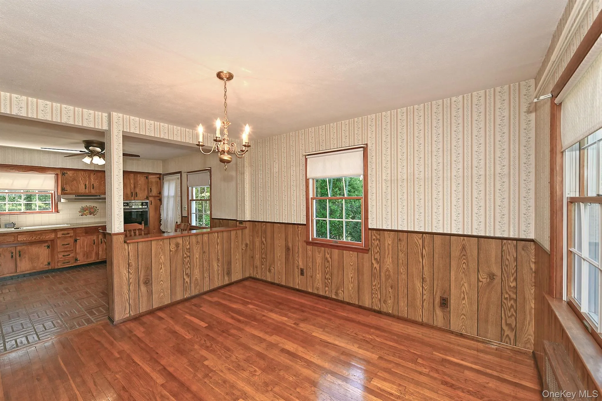 20 Brook Lane, Smithtown, NY, 3 Bedrooms Bedrooms, 6 Rooms Rooms,1 BathroomBathrooms,Residential,For Rent,Brook,0,1031716 20 Brook Lane, Smithtown, NY, 3 Bedrooms Bedrooms, 6 Rooms Rooms,1 BathroomBathrooms,Residential,For Rent,Brook,0,1031716