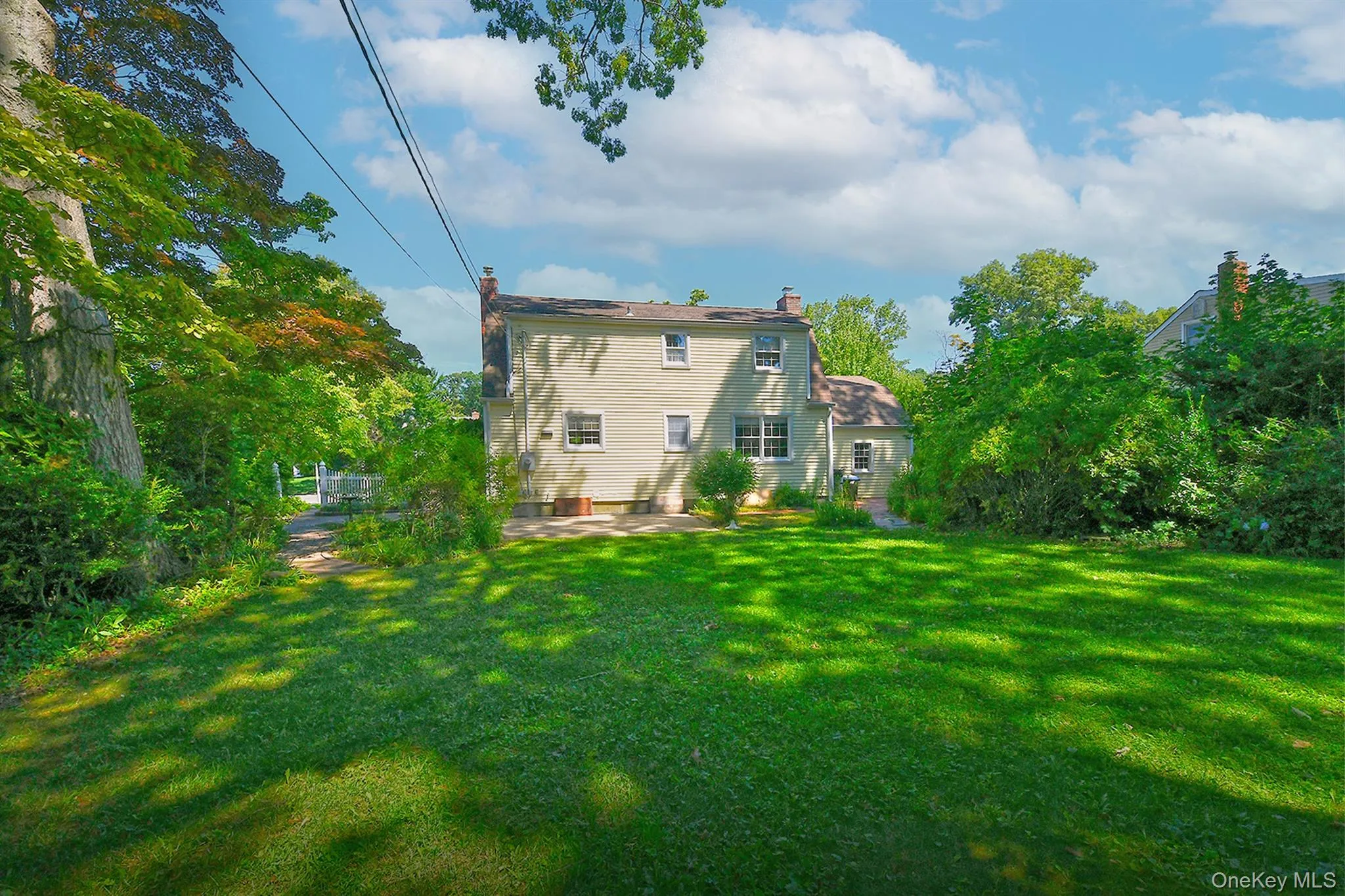 20 Brook Lane, Smithtown, NY, 3 Bedrooms Bedrooms, 6 Rooms Rooms,1 BathroomBathrooms,Residential,For Rent,Brook,0,1031716 20 Brook Lane, Smithtown, NY, 3 Bedrooms Bedrooms, 6 Rooms Rooms,1 BathroomBathrooms,Residential,For Rent,Brook,0,1031716