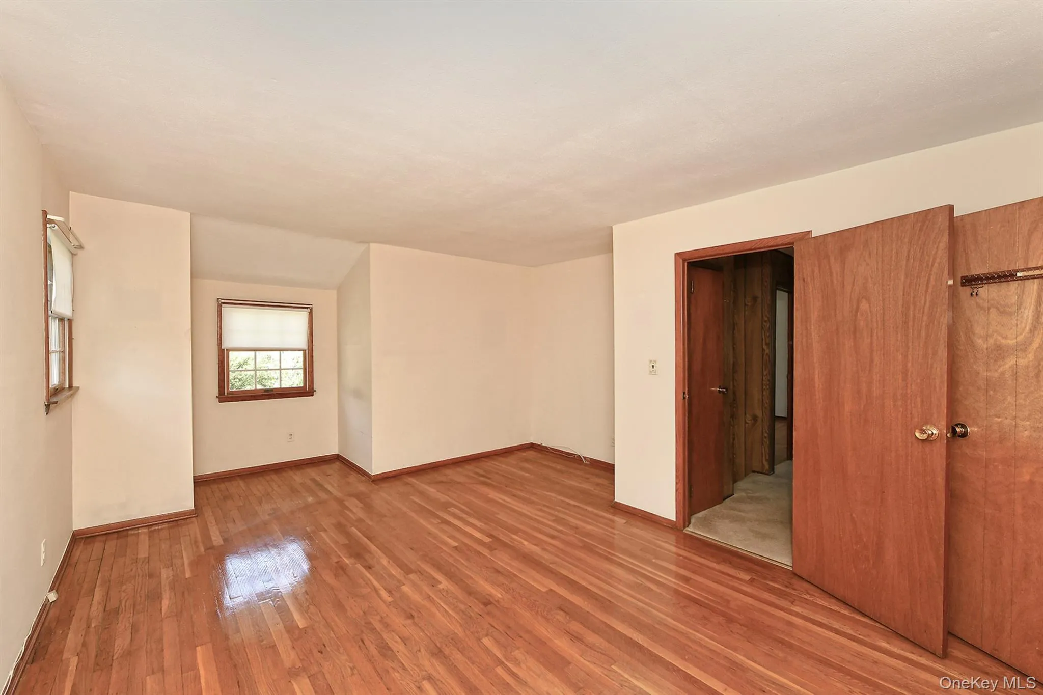 20 Brook Lane, Smithtown, NY, 3 Bedrooms Bedrooms, 6 Rooms Rooms,1 BathroomBathrooms,Residential,For Rent,Brook,0,1031716 20 Brook Lane, Smithtown, NY, 3 Bedrooms Bedrooms, 6 Rooms Rooms,1 BathroomBathrooms,Residential,For Rent,Brook,0,1031716