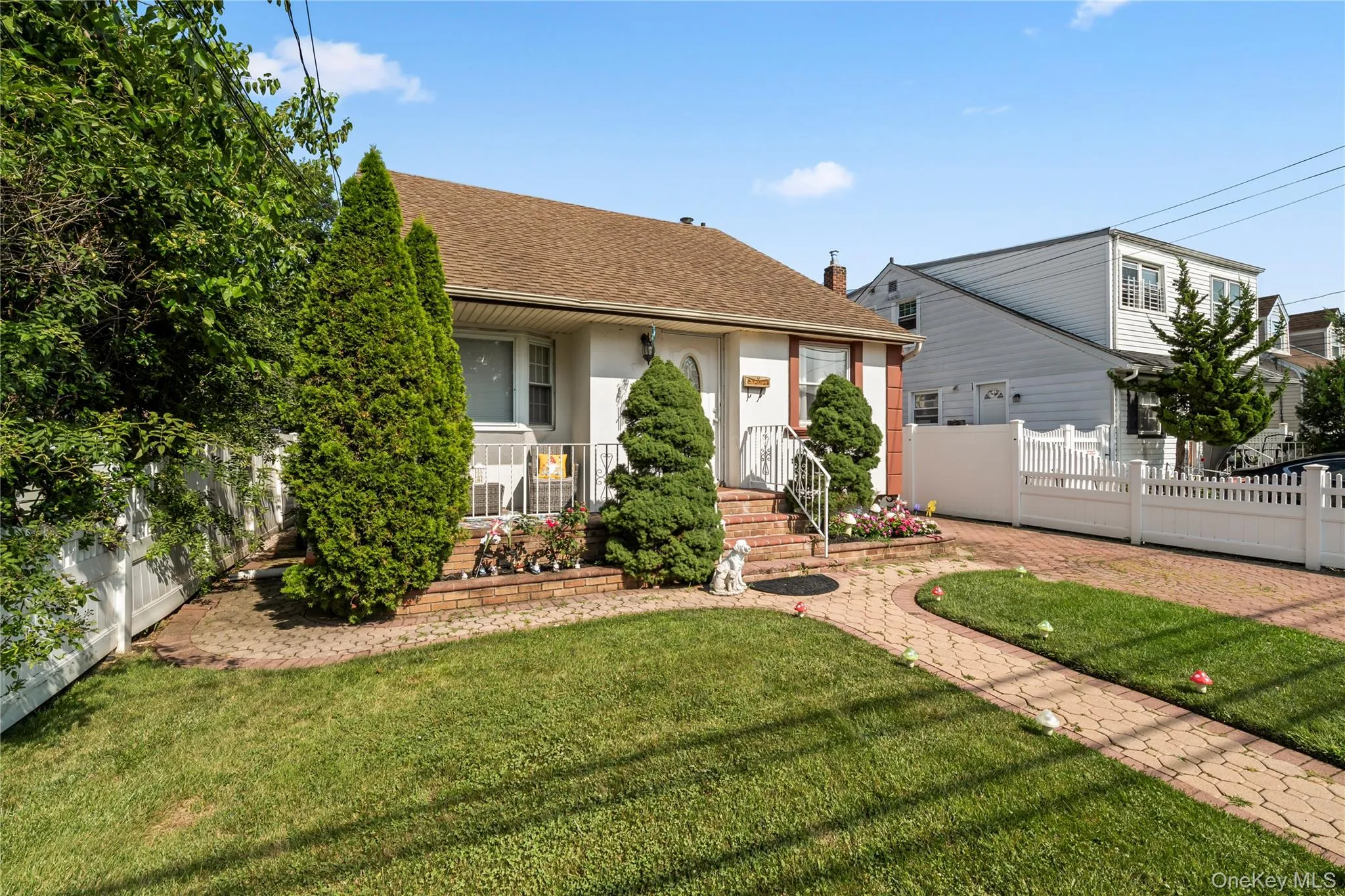 461 Greengrove Avenue, Hempstead, NY, 4 Bedrooms Bedrooms, 6 Rooms Rooms,2 BathroomsBathrooms,Residential,For Rent,Greengrove,0,1031717 461 Greengrove Avenue, Hempstead, NY, 4 Bedrooms Bedrooms, 6 Rooms Rooms,2 BathroomsBathrooms,Residential,For Rent,Greengrove,0,1031717