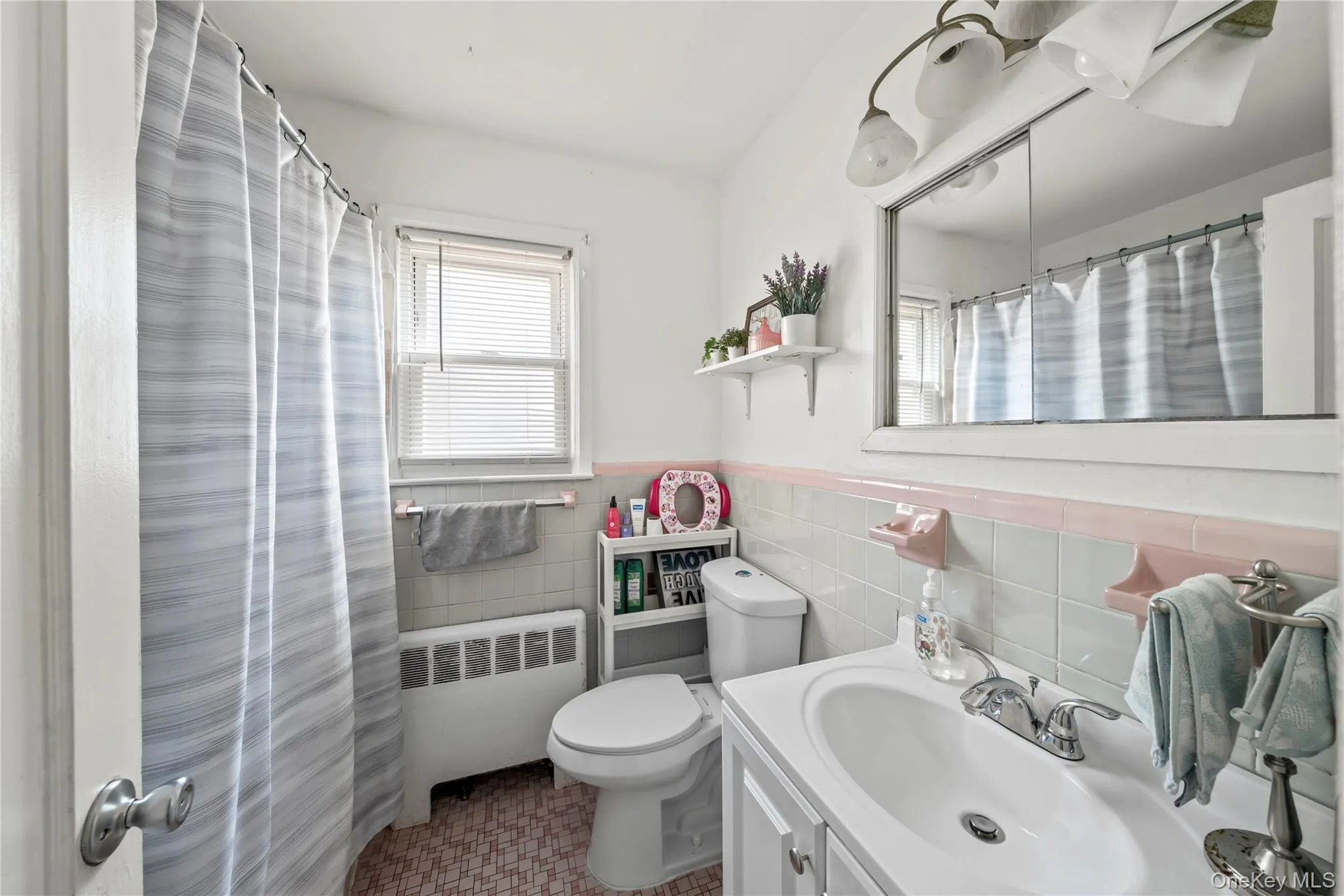 461 Greengrove Avenue, Hempstead, NY, 4 Bedrooms Bedrooms, 6 Rooms Rooms,2 BathroomsBathrooms,Residential,For Rent,Greengrove,0,1031717 461 Greengrove Avenue, Hempstead, NY, 4 Bedrooms Bedrooms, 6 Rooms Rooms,2 BathroomsBathrooms,Residential,For Rent,Greengrove,0,1031717
