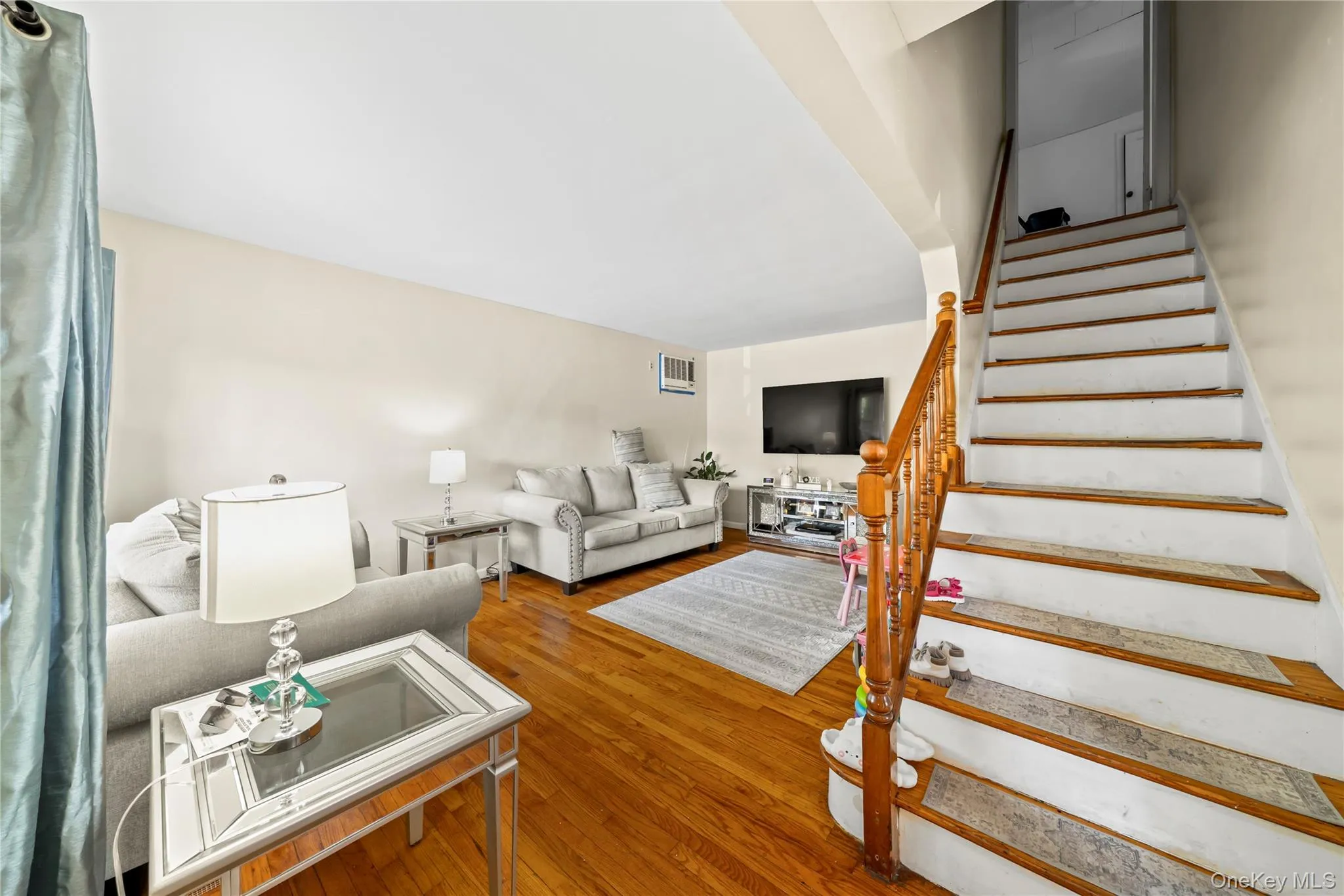 461 Greengrove Avenue, Hempstead, NY, 4 Bedrooms Bedrooms, 6 Rooms Rooms,2 BathroomsBathrooms,Residential,For Rent,Greengrove,0,1031717 461 Greengrove Avenue, Hempstead, NY, 4 Bedrooms Bedrooms, 6 Rooms Rooms,2 BathroomsBathrooms,Residential,For Rent,Greengrove,0,1031717