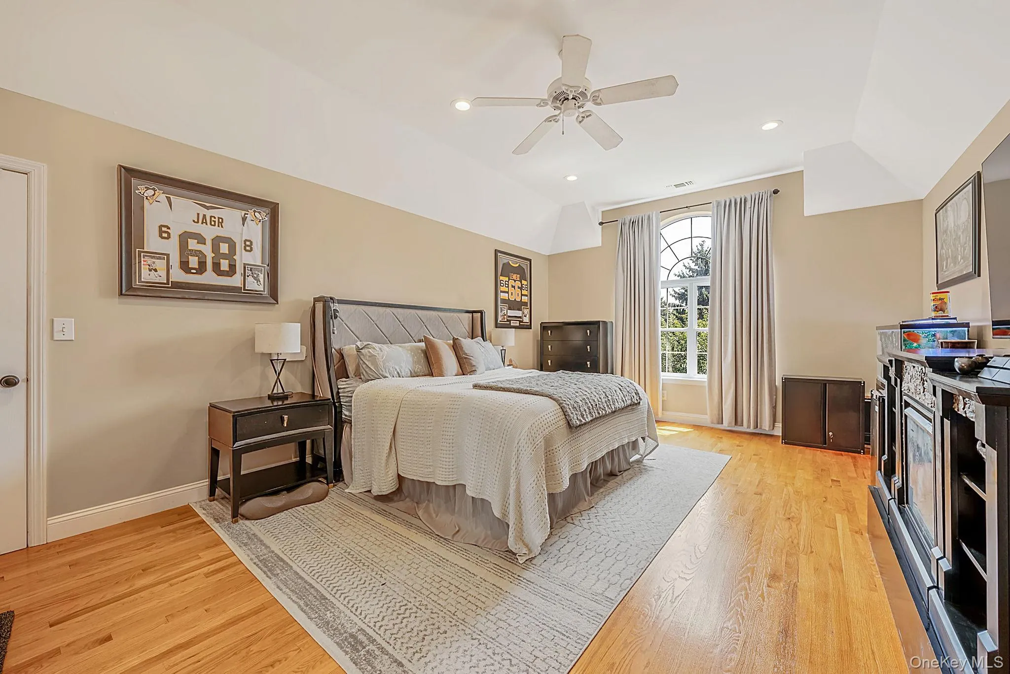 62 Ridgefield Dr, Brookhaven, NY, 4 Bedrooms Bedrooms, 12 Rooms Rooms,3 BathroomsBathrooms,Residential,For Rent,Ridgefield Dr,0,1031722 62 Ridgefield Dr, Brookhaven, NY, 4 Bedrooms Bedrooms, 12 Rooms Rooms,3 BathroomsBathrooms,Residential,For Rent,Ridgefield Dr,0,1031722