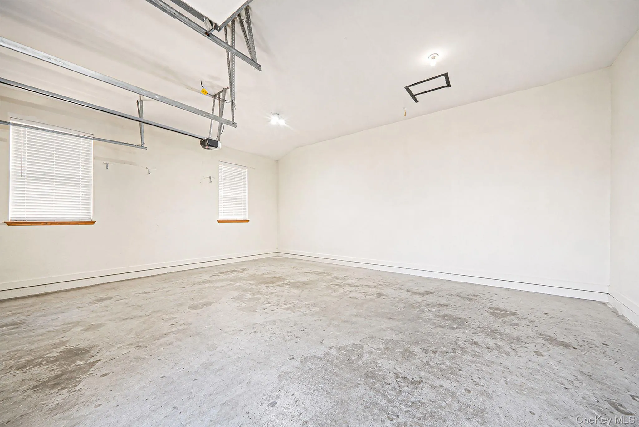 62 Ridgefield Dr, Brookhaven, NY, 4 Bedrooms Bedrooms, 12 Rooms Rooms,3 BathroomsBathrooms,Residential,For Rent,Ridgefield Dr,0,1031722 62 Ridgefield Dr, Brookhaven, NY, 4 Bedrooms Bedrooms, 12 Rooms Rooms,3 BathroomsBathrooms,Residential,For Rent,Ridgefield Dr,0,1031722