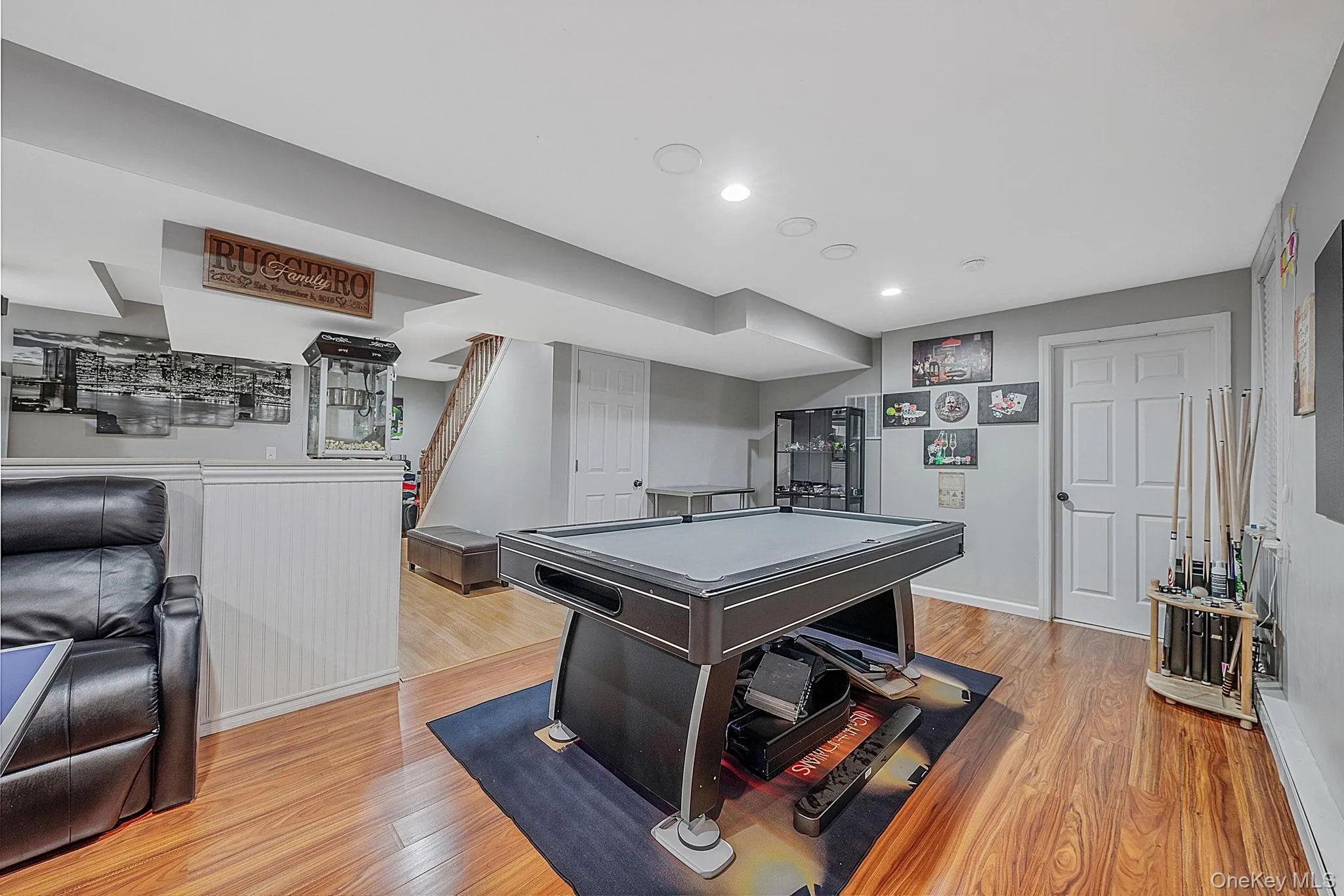 62 Ridgefield Dr, Brookhaven, NY, 4 Bedrooms Bedrooms, 12 Rooms Rooms,3 BathroomsBathrooms,Residential,For Rent,Ridgefield Dr,0,1031722 62 Ridgefield Dr, Brookhaven, NY, 4 Bedrooms Bedrooms, 12 Rooms Rooms,3 BathroomsBathrooms,Residential,For Rent,Ridgefield Dr,0,1031722