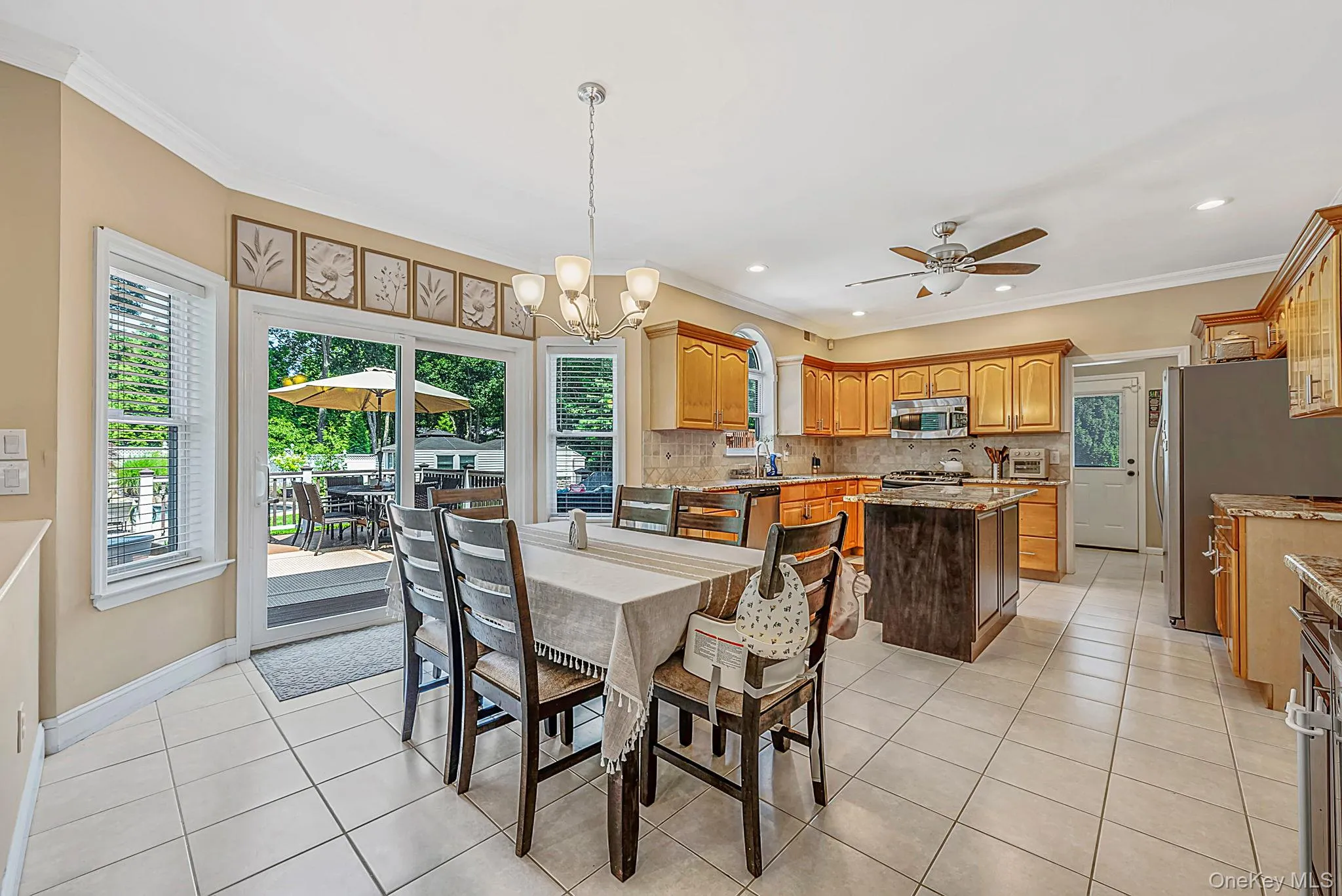 62 Ridgefield Dr, Brookhaven, NY, 4 Bedrooms Bedrooms, 12 Rooms Rooms,3 BathroomsBathrooms,Residential,For Rent,Ridgefield Dr,0,1031722 62 Ridgefield Dr, Brookhaven, NY, 4 Bedrooms Bedrooms, 12 Rooms Rooms,3 BathroomsBathrooms,Residential,For Rent,Ridgefield Dr,0,1031722