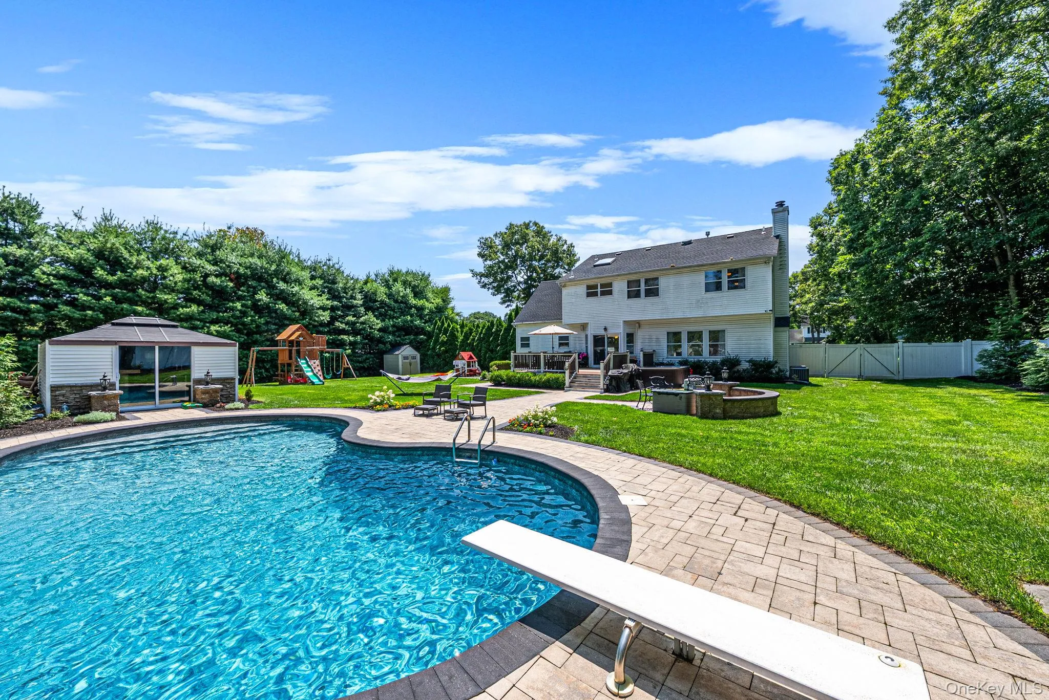 62 Ridgefield Dr, Brookhaven, NY, 4 Bedrooms Bedrooms, 12 Rooms Rooms,3 BathroomsBathrooms,Residential,For Rent,Ridgefield Dr,0,1031722 62 Ridgefield Dr, Brookhaven, NY, 4 Bedrooms Bedrooms, 12 Rooms Rooms,3 BathroomsBathrooms,Residential,For Rent,Ridgefield Dr,0,1031722