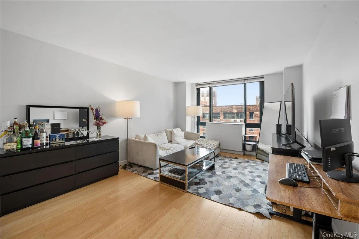 1 Irving Place, New York, NY, 1 Bedroom Bedrooms, 3 Rooms Rooms,1 BathroomBathrooms,Residential,For Rent,Irving,0,1031724 1 Irving Place, New York, NY, 1 Bedroom Bedrooms, 3 Rooms Rooms,1 BathroomBathrooms,Residential,For Rent,Irving,0,1031724