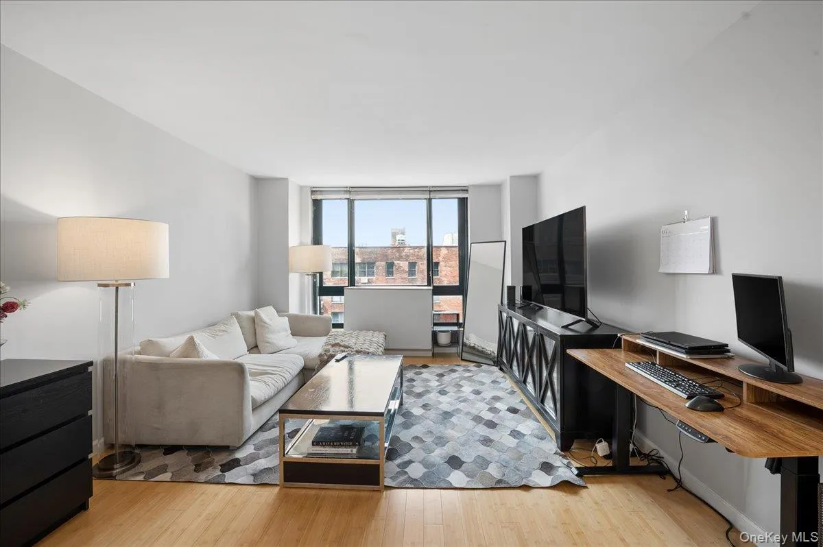 1 Irving Place, New York, NY, 1 Bedroom Bedrooms, 3 Rooms Rooms,1 BathroomBathrooms,Residential,For Rent,Irving,0,1031724 1 Irving Place, New York, NY, 1 Bedroom Bedrooms, 3 Rooms Rooms,1 BathroomBathrooms,Residential,For Rent,Irving,0,1031724