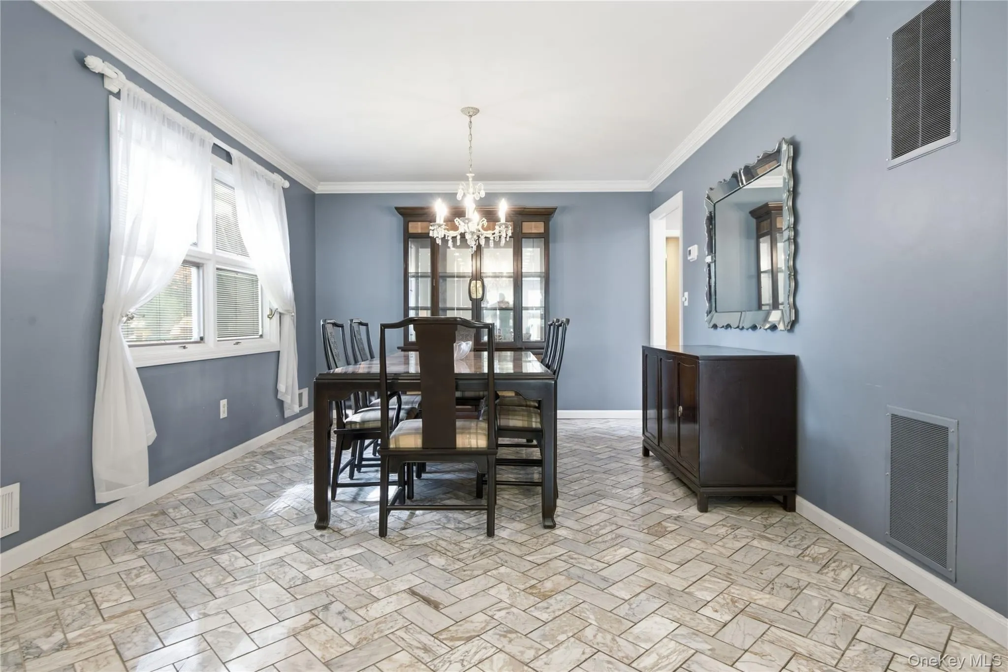 17 Little Brook Lane, Clarkstown, NY, 4 Bedrooms Bedrooms, 7 Rooms Rooms,3 BathroomsBathrooms,Residential,For Rent,Little Brook,0,1031725 17 Little Brook Lane, Clarkstown, NY, 4 Bedrooms Bedrooms, 7 Rooms Rooms,3 BathroomsBathrooms,Residential,For Rent,Little Brook,0,1031725