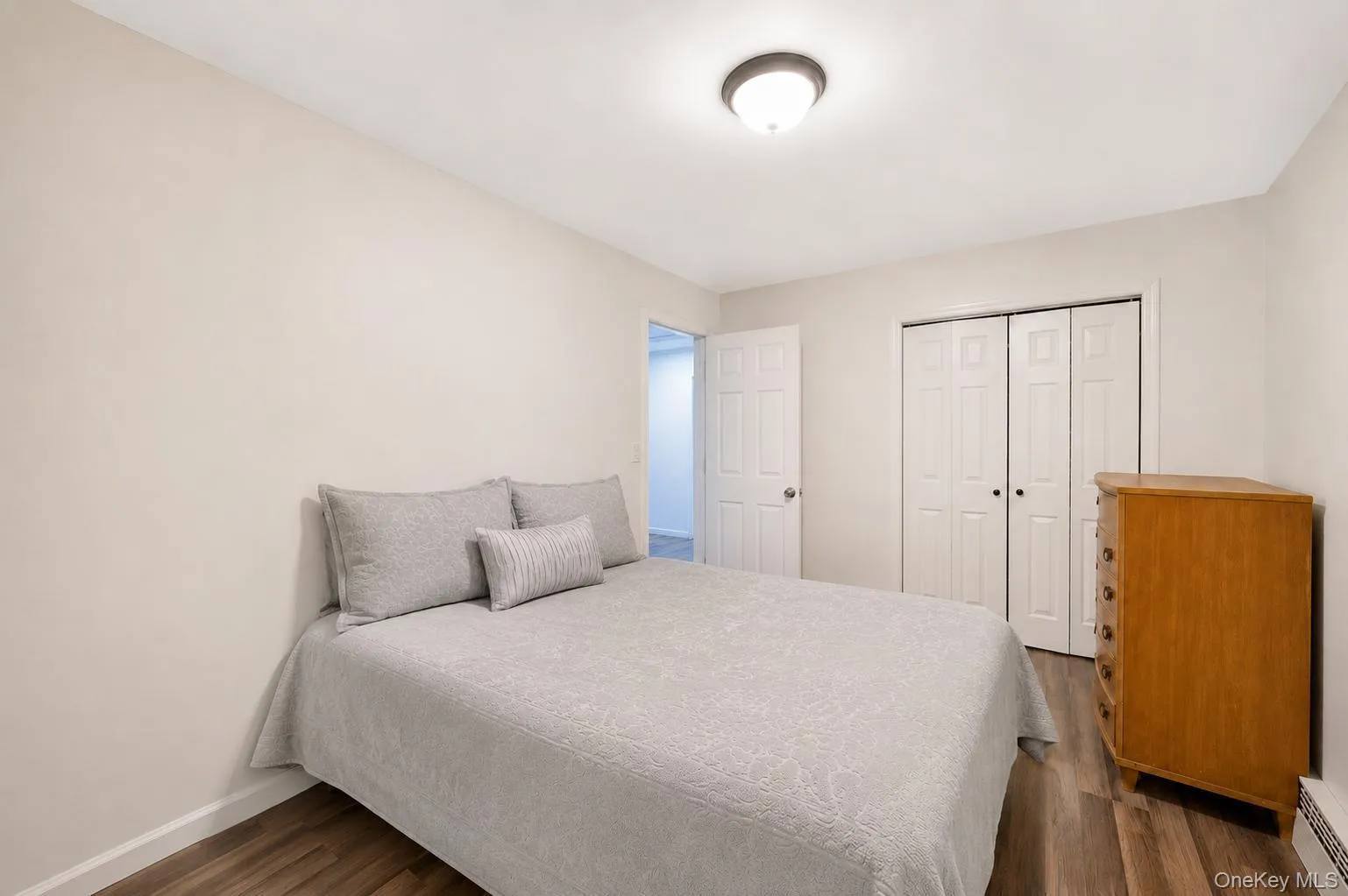 71 Barton Avenue, Brookhaven, NY, 7 Bedrooms Bedrooms, 17 Rooms Rooms,3 BathroomsBathrooms,Residential,For Rent,Barton,0,1031727 71 Barton Avenue, Brookhaven, NY, 7 Bedrooms Bedrooms, 17 Rooms Rooms,3 BathroomsBathrooms,Residential,For Rent,Barton,0,1031727