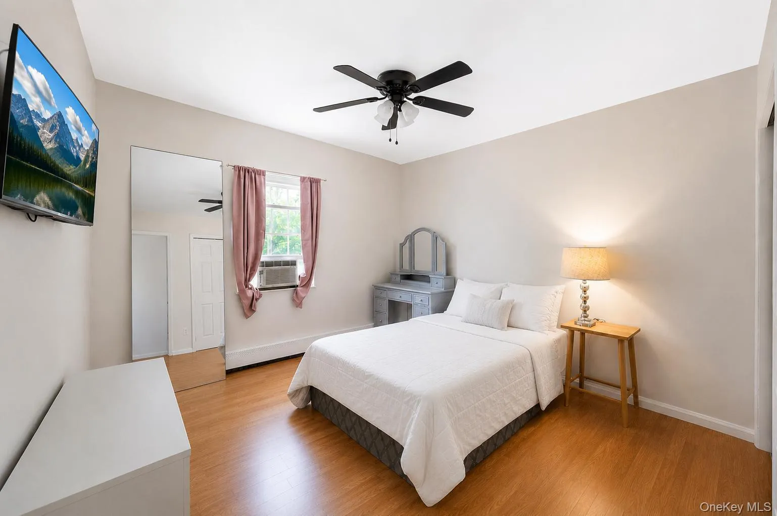 71 Barton Avenue, Brookhaven, NY, 7 Bedrooms Bedrooms, 17 Rooms Rooms,3 BathroomsBathrooms,Residential,For Rent,Barton,0,1031727 71 Barton Avenue, Brookhaven, NY, 7 Bedrooms Bedrooms, 17 Rooms Rooms,3 BathroomsBathrooms,Residential,For Rent,Barton,0,1031727