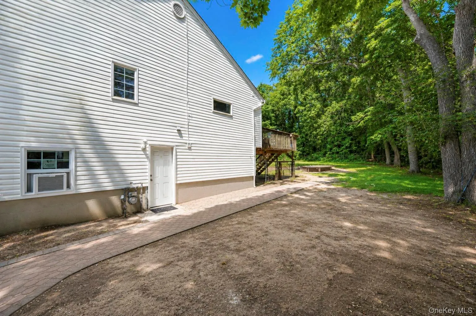 71 Barton Avenue, Brookhaven, NY, 7 Bedrooms Bedrooms, 17 Rooms Rooms,3 BathroomsBathrooms,Residential,For Rent,Barton,0,1031727 71 Barton Avenue, Brookhaven, NY, 7 Bedrooms Bedrooms, 17 Rooms Rooms,3 BathroomsBathrooms,Residential,For Rent,Barton,0,1031727