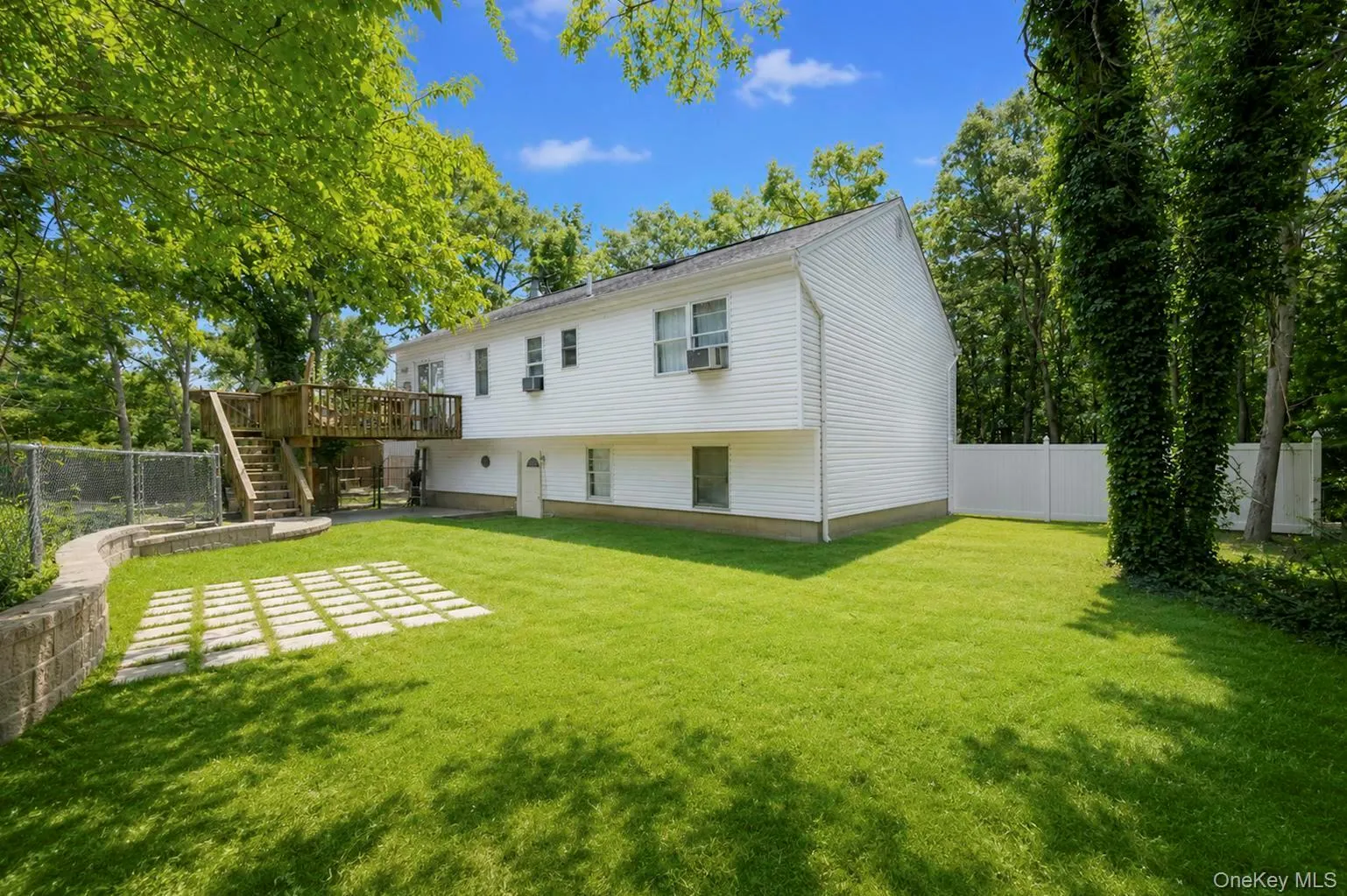 71 Barton Avenue, Brookhaven, NY, 7 Bedrooms Bedrooms, 17 Rooms Rooms,3 BathroomsBathrooms,Residential,For Rent,Barton,0,1031727 71 Barton Avenue, Brookhaven, NY, 7 Bedrooms Bedrooms, 17 Rooms Rooms,3 BathroomsBathrooms,Residential,For Rent,Barton,0,1031727