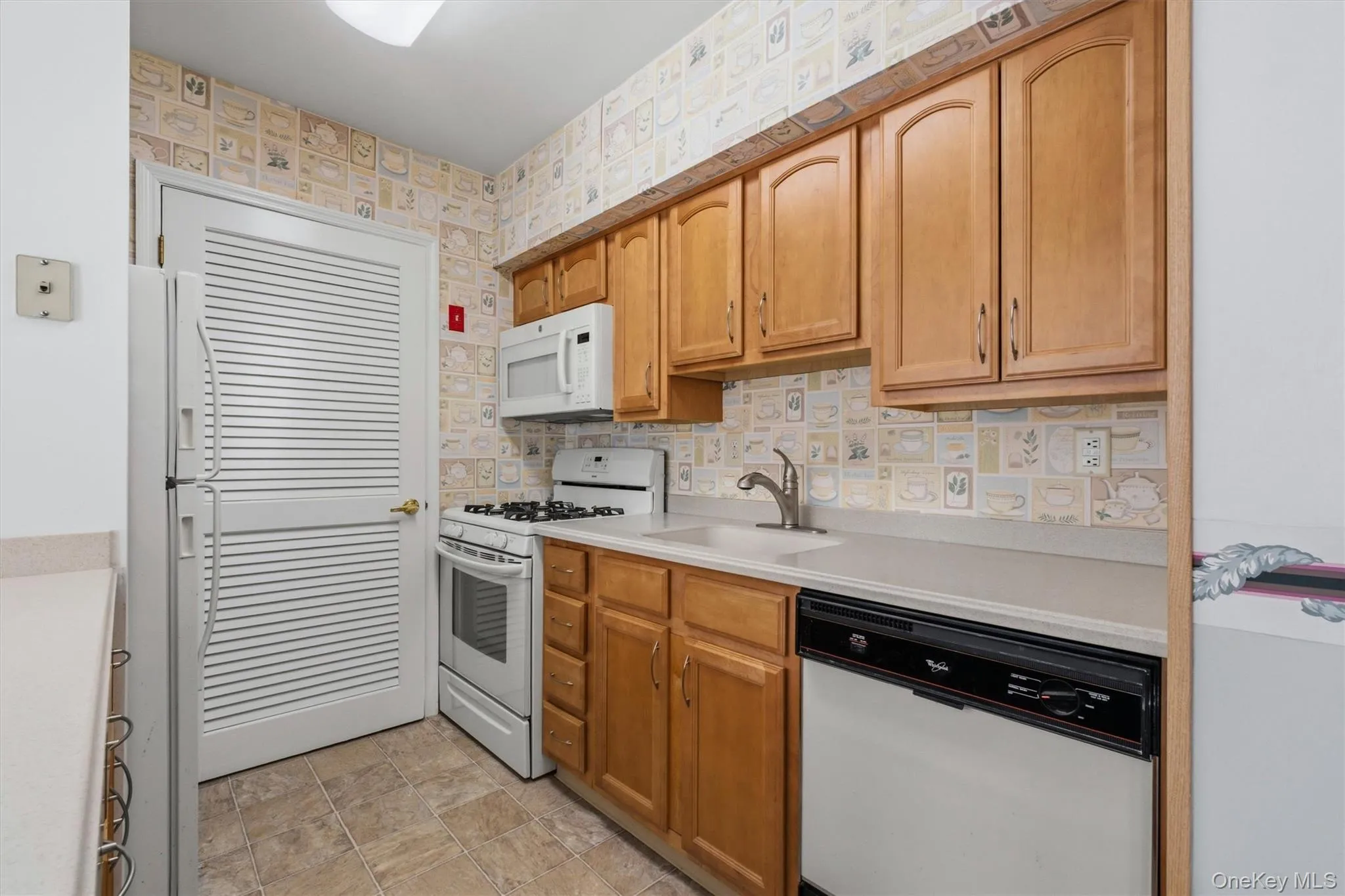1002 Washington Green, New Windsor, NY, 2 Bedrooms Bedrooms, 4 Rooms Rooms,2 BathroomsBathrooms,Residential,For Rent,Washington,0,1031728 1002 Washington Green, New Windsor, NY, 2 Bedrooms Bedrooms, 4 Rooms Rooms,2 BathroomsBathrooms,Residential,For Rent,Washington,0,1031728