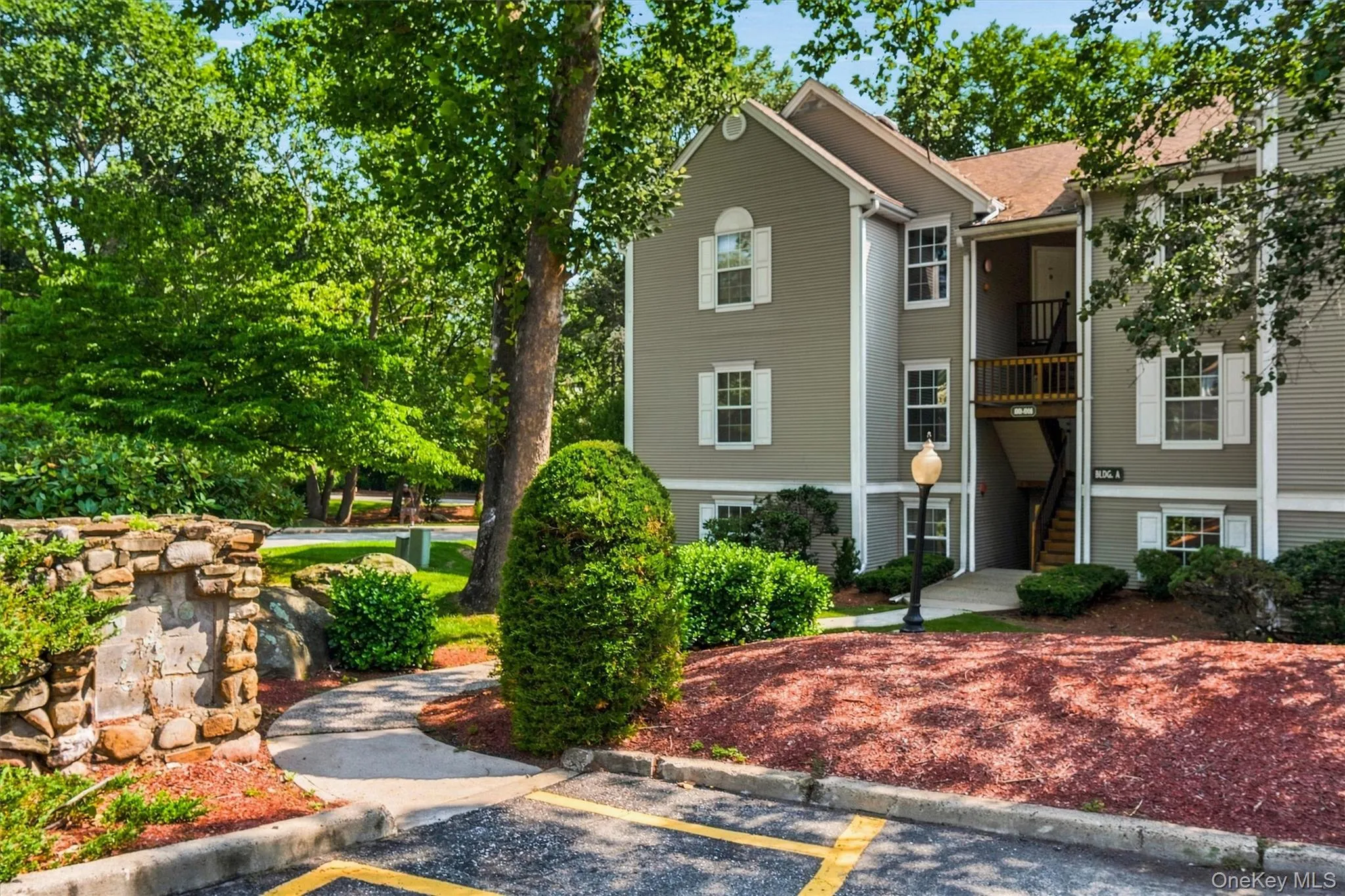 1002 Washington Green, New Windsor, NY, 2 Bedrooms Bedrooms, 4 Rooms Rooms,2 BathroomsBathrooms,Residential,For Rent,Washington,0,1031728 1002 Washington Green, New Windsor, NY, 2 Bedrooms Bedrooms, 4 Rooms Rooms,2 BathroomsBathrooms,Residential,For Rent,Washington,0,1031728