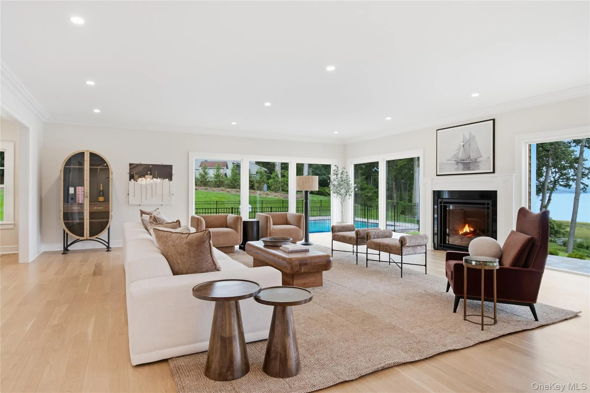 106 Cove Road, Huntington, NY, 6 Bedrooms Bedrooms, 14 Rooms Rooms,6 BathroomsBathrooms,Residential,For Rent,Cove,0,1031732 106 Cove Road, Huntington, NY, 6 Bedrooms Bedrooms, 14 Rooms Rooms,6 BathroomsBathrooms,Residential,For Rent,Cove,0,1031732