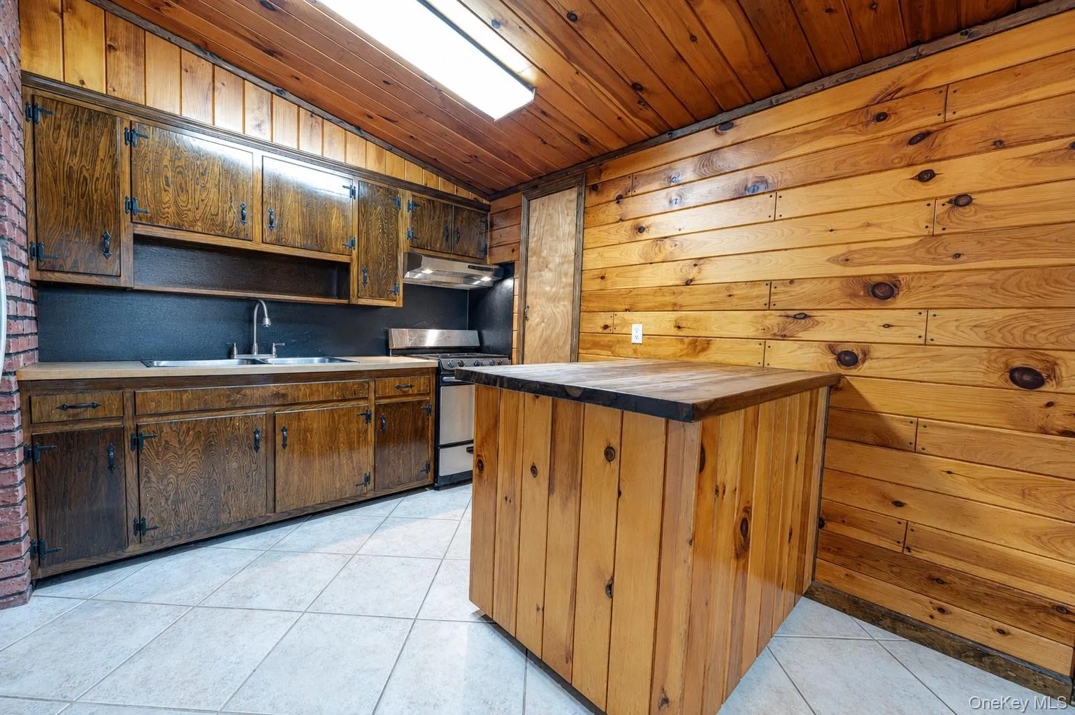 16 Morning Drive, Brookhaven, NY, 3 Bedrooms Bedrooms, 6 Rooms Rooms,1 BathroomBathrooms,Residential,For Rent,Morning,0,1031733 16 Morning Drive, Brookhaven, NY, 3 Bedrooms Bedrooms, 6 Rooms Rooms,1 BathroomBathrooms,Residential,For Rent,Morning,0,1031733