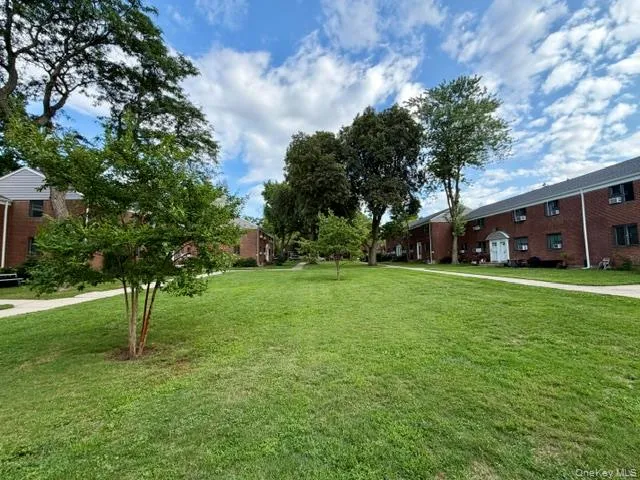 220-25 73rd Avenue, New York, NY, 3 Bedrooms Bedrooms, 6 Rooms Rooms,1 BathroomBathrooms,Residential,For Rent,73rd,0,1031738 220-25 73rd Avenue, New York, NY, 3 Bedrooms Bedrooms, 6 Rooms Rooms,1 BathroomBathrooms,Residential,For Rent,73rd,0,1031738