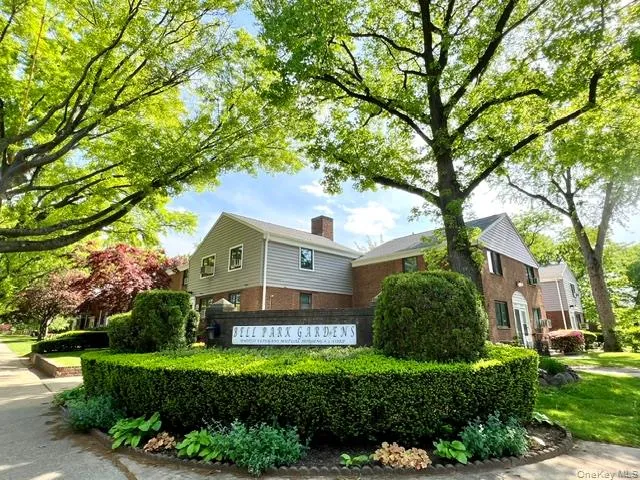 220-25 73rd Avenue, New York, NY, 3 Bedrooms Bedrooms, 6 Rooms Rooms,1 BathroomBathrooms,Residential,For Rent,73rd,0,1031738 220-25 73rd Avenue, New York, NY, 3 Bedrooms Bedrooms, 6 Rooms Rooms,1 BathroomBathrooms,Residential,For Rent,73rd,0,1031738
