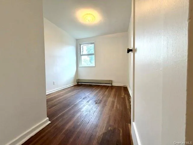 220-25 73rd Avenue, New York, NY, 3 Bedrooms Bedrooms, 6 Rooms Rooms,1 BathroomBathrooms,Residential,For Rent,73rd,0,1031738 220-25 73rd Avenue, New York, NY, 3 Bedrooms Bedrooms, 6 Rooms Rooms,1 BathroomBathrooms,Residential,For Rent,73rd,0,1031738