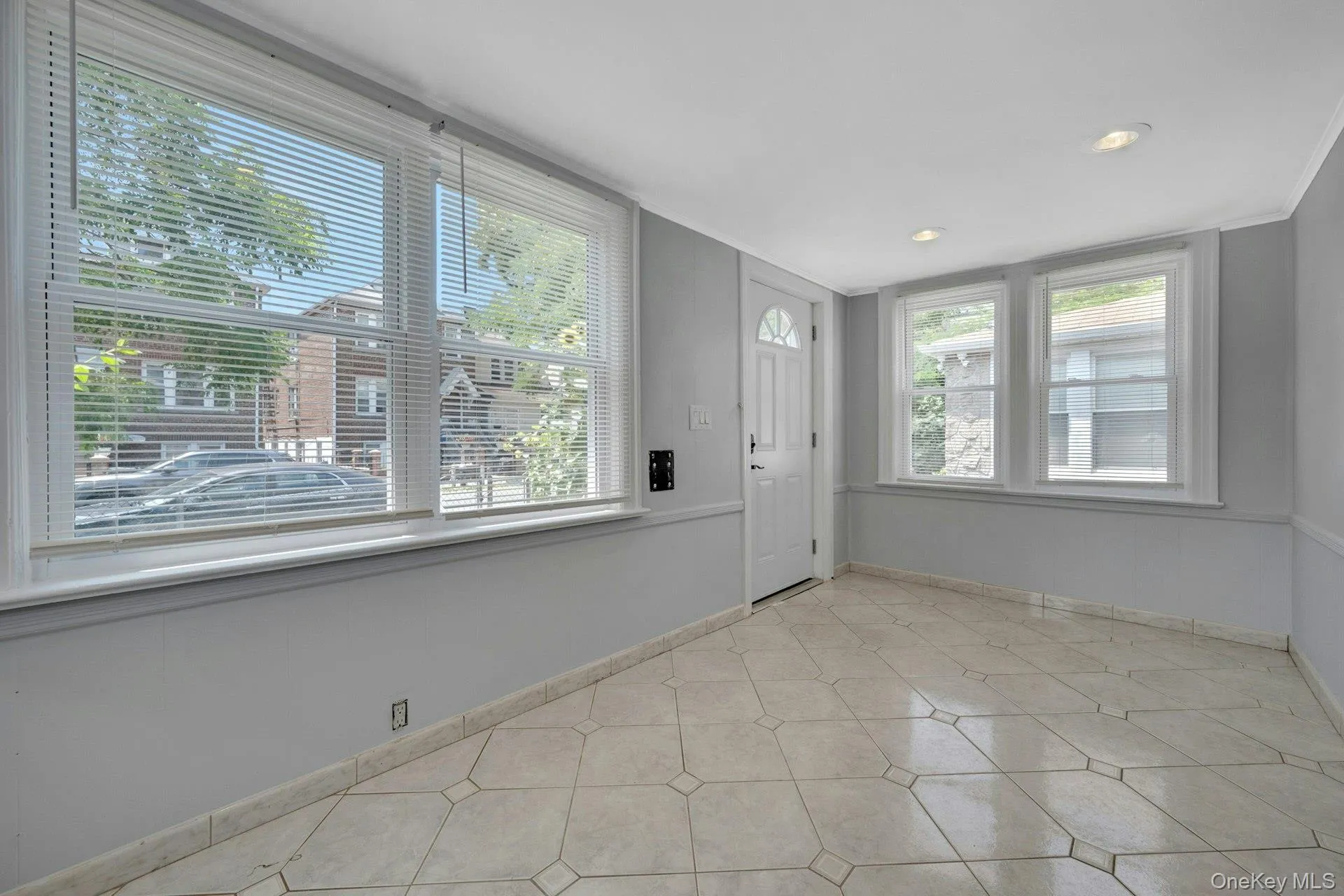 1736 Parkview Avenue, New York, NY, 3 Bedrooms Bedrooms, 7 Rooms Rooms,1 BathroomBathrooms,Residential,For Rent,Parkview,0,1031745 1736 Parkview Avenue, New York, NY, 3 Bedrooms Bedrooms, 7 Rooms Rooms,1 BathroomBathrooms,Residential,For Rent,Parkview,0,1031745