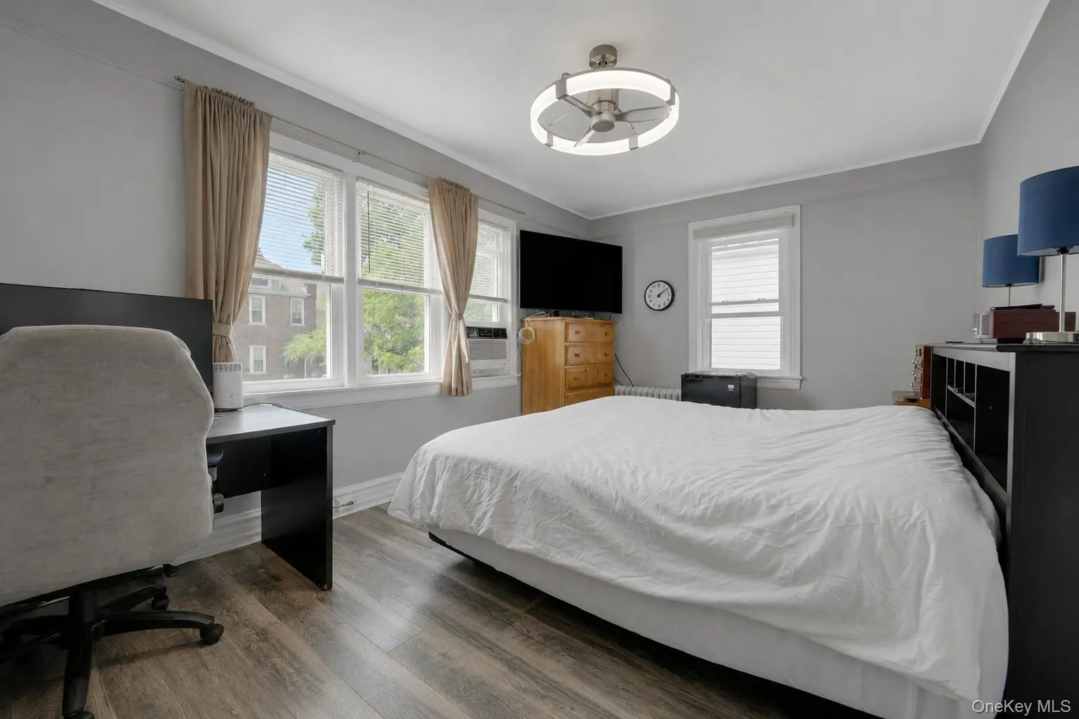 1736 Parkview Avenue, New York, NY, 3 Bedrooms Bedrooms, 7 Rooms Rooms,1 BathroomBathrooms,Residential,For Rent,Parkview,0,1031745 1736 Parkview Avenue, New York, NY, 3 Bedrooms Bedrooms, 7 Rooms Rooms,1 BathroomBathrooms,Residential,For Rent,Parkview,0,1031745