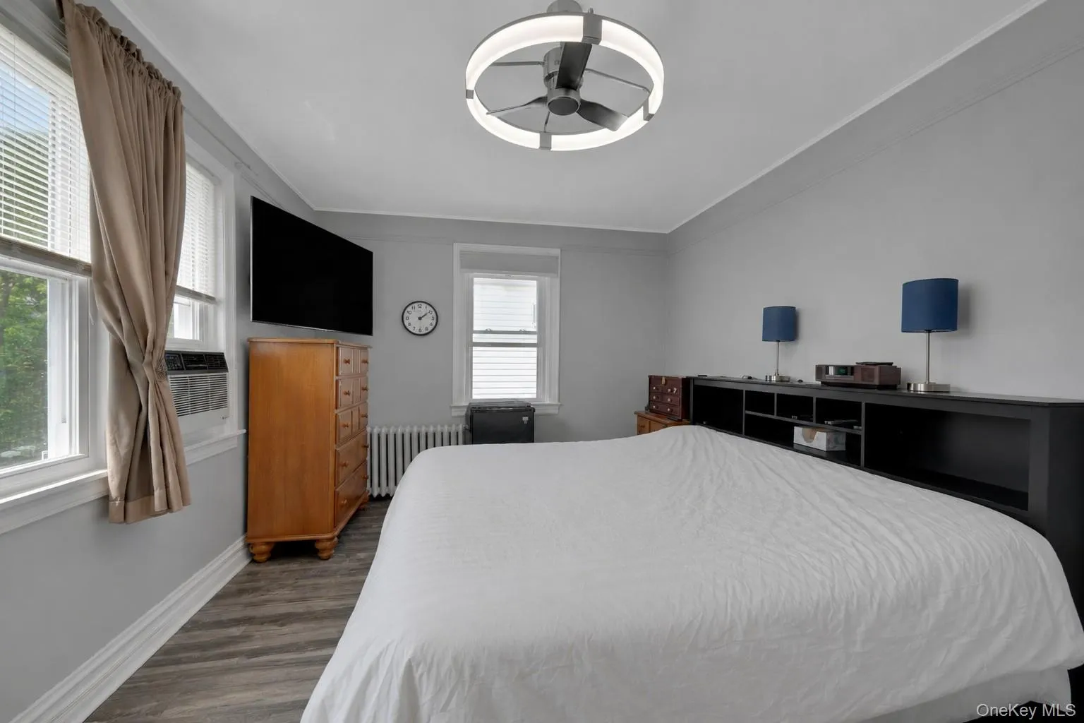 1736 Parkview Avenue, New York, NY, 3 Bedrooms Bedrooms, 7 Rooms Rooms,1 BathroomBathrooms,Residential,For Rent,Parkview,0,1031745 1736 Parkview Avenue, New York, NY, 3 Bedrooms Bedrooms, 7 Rooms Rooms,1 BathroomBathrooms,Residential,For Rent,Parkview,0,1031745
