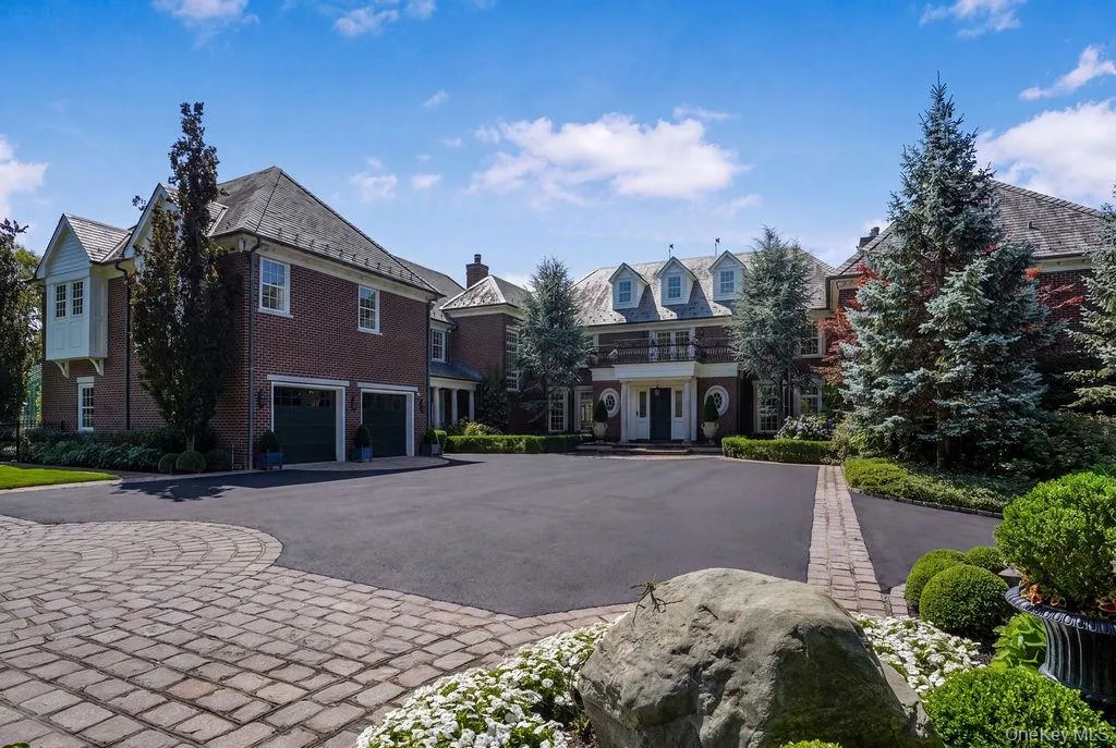 18 Gwynne Road, Huntington, NY, 6 Bedrooms Bedrooms, 20 Rooms Rooms,6 BathroomsBathrooms,Residential,For Rent,Gwynne,0,1031747 18 Gwynne Road, Huntington, NY, 6 Bedrooms Bedrooms, 20 Rooms Rooms,6 BathroomsBathrooms,Residential,For Rent,Gwynne,0,1031747
