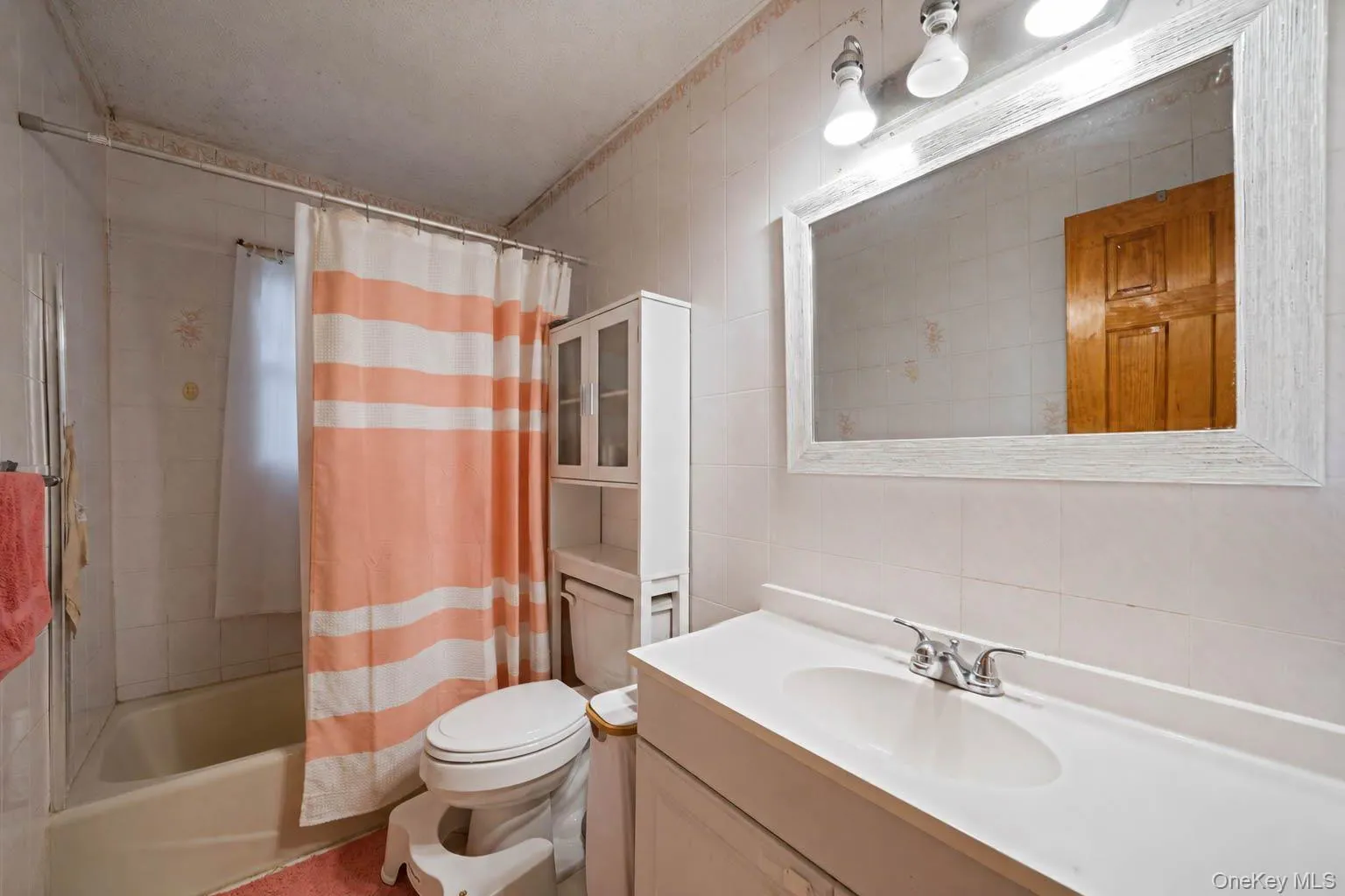 107 Cedar Oaks Avenue, Brookhaven, NY, 8 Bedrooms Bedrooms, 19 Rooms Rooms,2 BathroomsBathrooms,Residential,For Rent,Cedar Oaks,0,1031748 107 Cedar Oaks Avenue, Brookhaven, NY, 8 Bedrooms Bedrooms, 19 Rooms Rooms,2 BathroomsBathrooms,Residential,For Rent,Cedar Oaks,0,1031748