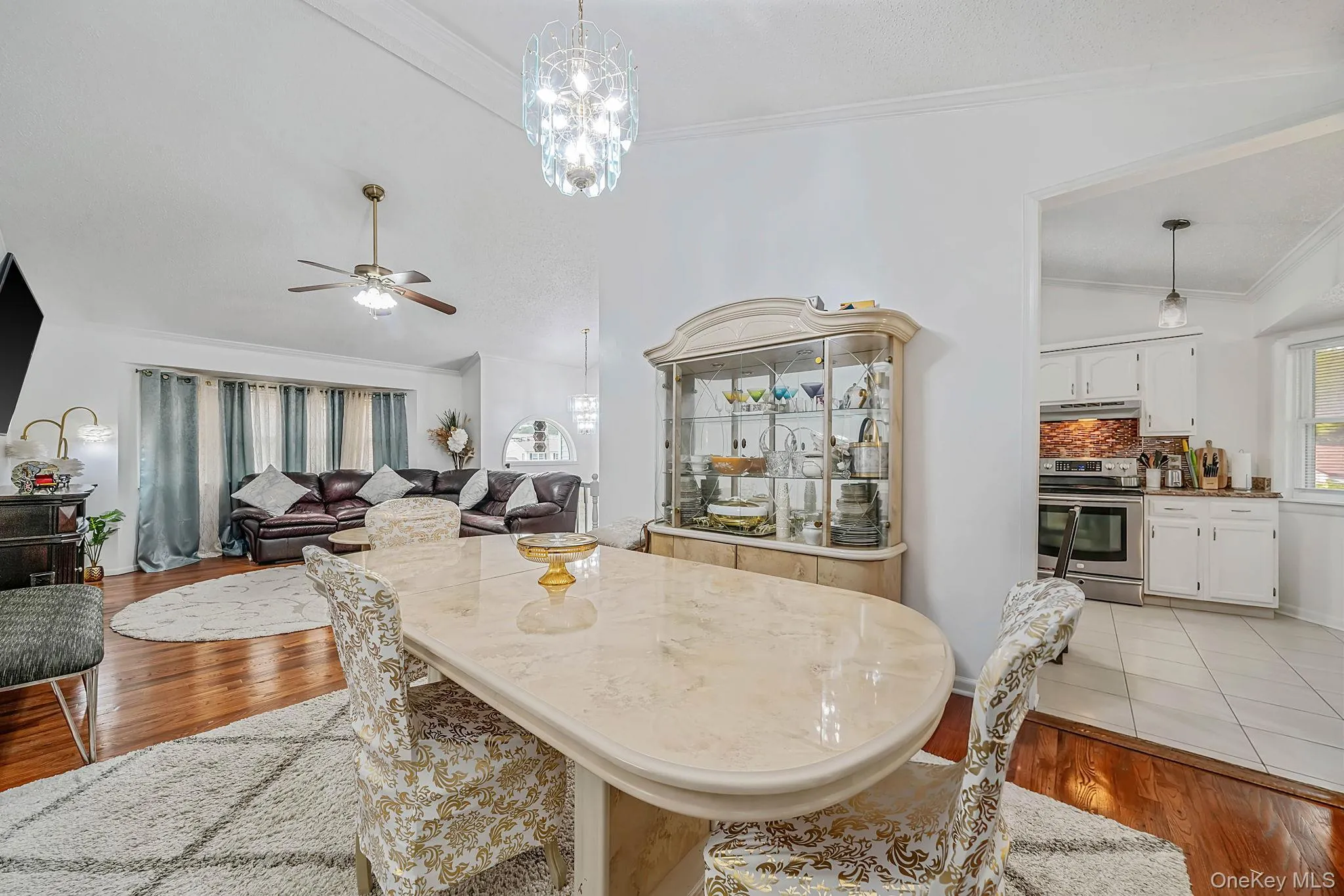 107 Cedar Oaks Avenue, Brookhaven, NY, 8 Bedrooms Bedrooms, 19 Rooms Rooms,2 BathroomsBathrooms,Residential,For Rent,Cedar Oaks,0,1031748 107 Cedar Oaks Avenue, Brookhaven, NY, 8 Bedrooms Bedrooms, 19 Rooms Rooms,2 BathroomsBathrooms,Residential,For Rent,Cedar Oaks,0,1031748