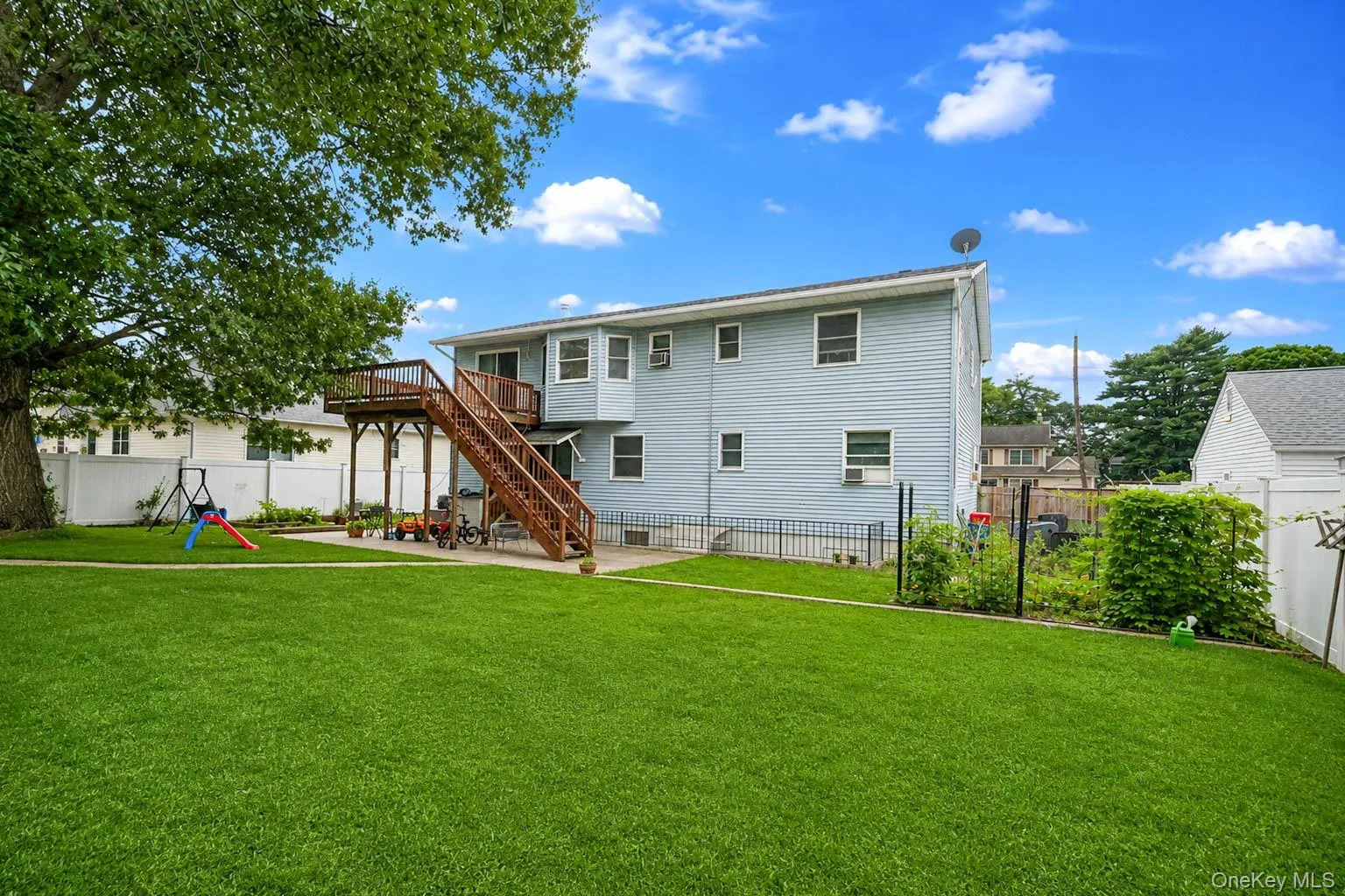107 Cedar Oaks Avenue, Brookhaven, NY, 8 Bedrooms Bedrooms, 19 Rooms Rooms,2 BathroomsBathrooms,Residential,For Rent,Cedar Oaks,0,1031748 107 Cedar Oaks Avenue, Brookhaven, NY, 8 Bedrooms Bedrooms, 19 Rooms Rooms,2 BathroomsBathrooms,Residential,For Rent,Cedar Oaks,0,1031748