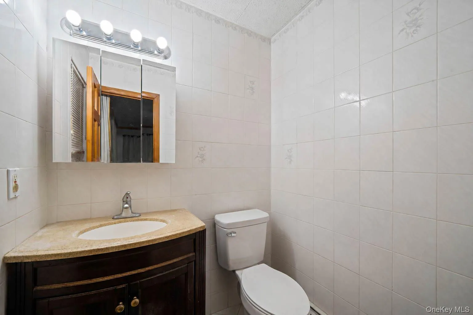 107 Cedar Oaks Avenue, Brookhaven, NY, 8 Bedrooms Bedrooms, 19 Rooms Rooms,2 BathroomsBathrooms,Residential,For Rent,Cedar Oaks,0,1031748 107 Cedar Oaks Avenue, Brookhaven, NY, 8 Bedrooms Bedrooms, 19 Rooms Rooms,2 BathroomsBathrooms,Residential,For Rent,Cedar Oaks,0,1031748