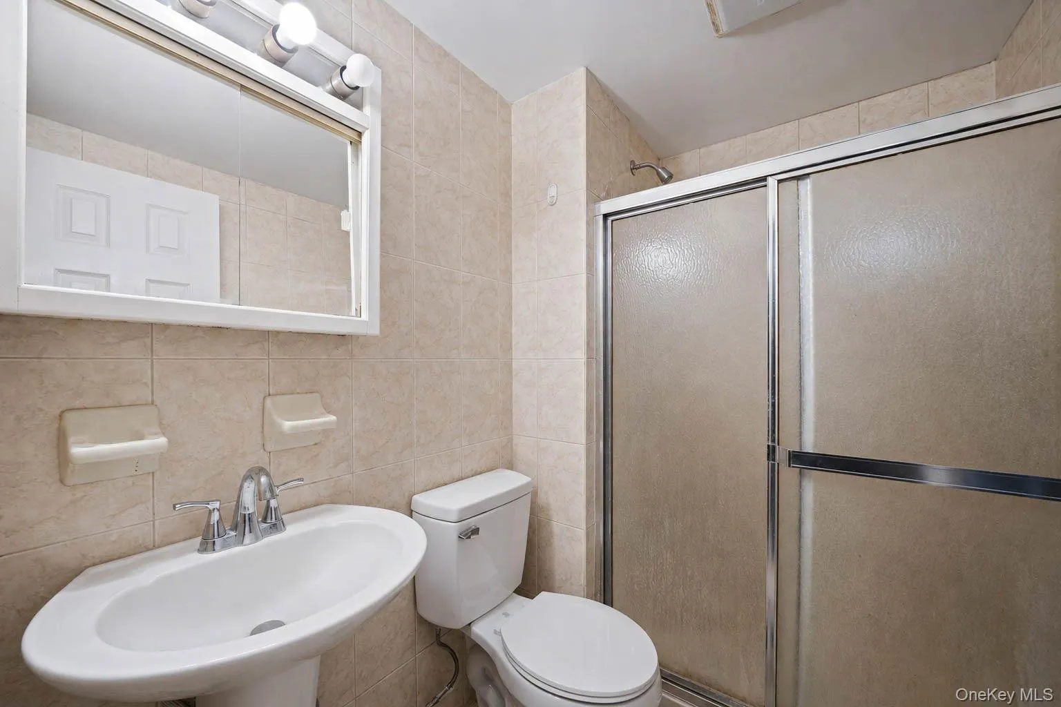 107 Cedar Oaks Avenue, Brookhaven, NY, 8 Bedrooms Bedrooms, 19 Rooms Rooms,2 BathroomsBathrooms,Residential,For Rent,Cedar Oaks,0,1031748 107 Cedar Oaks Avenue, Brookhaven, NY, 8 Bedrooms Bedrooms, 19 Rooms Rooms,2 BathroomsBathrooms,Residential,For Rent,Cedar Oaks,0,1031748