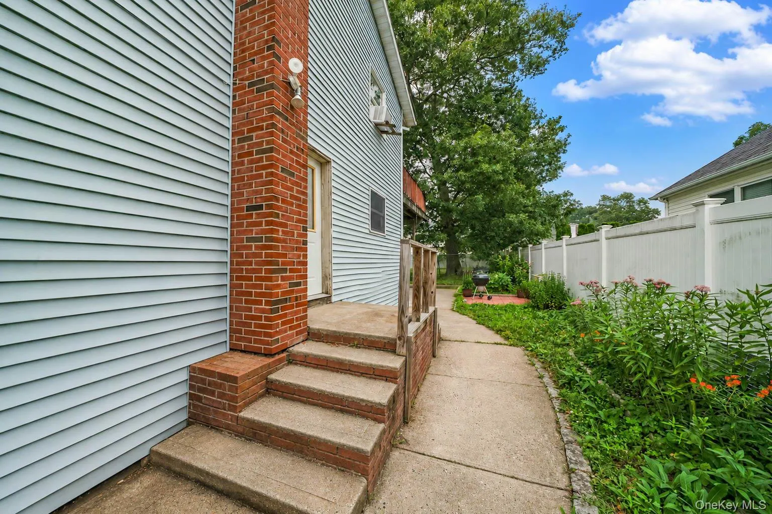 107 Cedar Oaks Avenue, Brookhaven, NY, 8 Bedrooms Bedrooms, 19 Rooms Rooms,2 BathroomsBathrooms,Residential,For Rent,Cedar Oaks,0,1031748 107 Cedar Oaks Avenue, Brookhaven, NY, 8 Bedrooms Bedrooms, 19 Rooms Rooms,2 BathroomsBathrooms,Residential,For Rent,Cedar Oaks,0,1031748