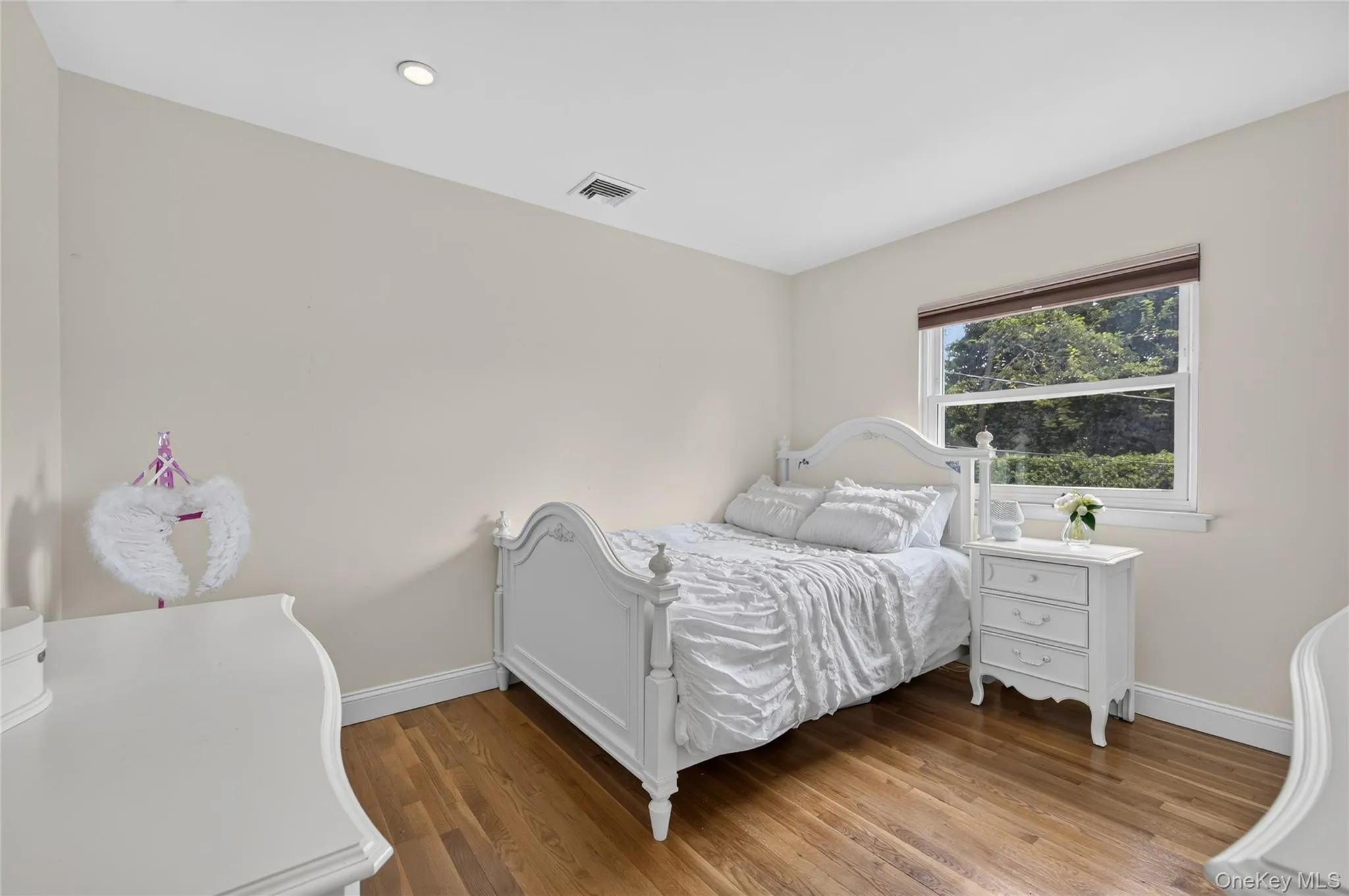 8 Yates Lane, Oyster Bay, NY, 4 Bedrooms Bedrooms, 9 Rooms Rooms,2 BathroomsBathrooms,Residential,For Rent,Yates,0,1031767 8 Yates Lane, Oyster Bay, NY, 4 Bedrooms Bedrooms, 9 Rooms Rooms,2 BathroomsBathrooms,Residential,For Rent,Yates,0,1031767