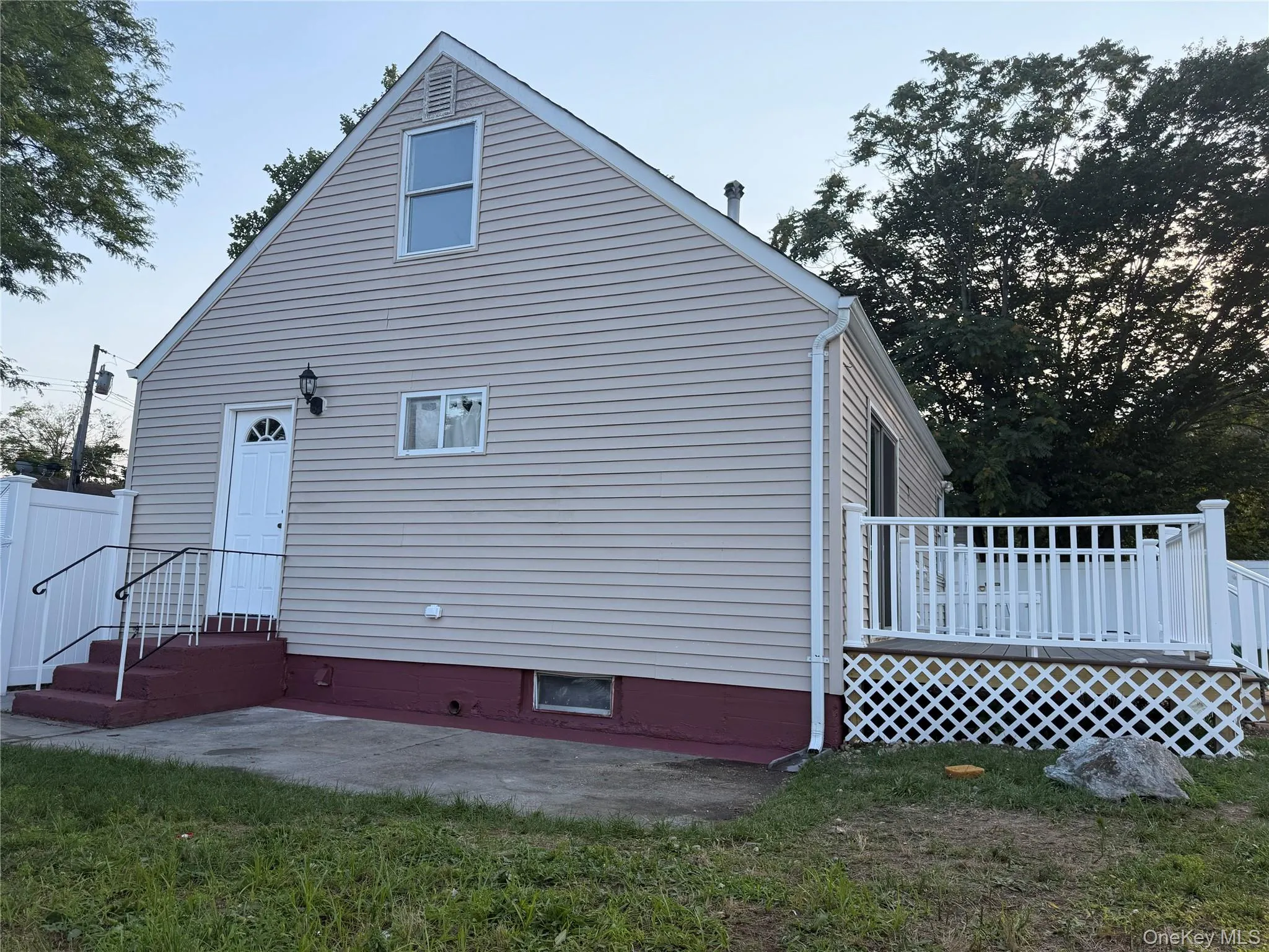 51 Cedar Street, Islip, NY, 4 Bedrooms Bedrooms, 8 Rooms Rooms,2 BathroomsBathrooms,Residential,For Rent,Cedar,0,1031770 51 Cedar Street, Islip, NY, 4 Bedrooms Bedrooms, 8 Rooms Rooms,2 BathroomsBathrooms,Residential,For Rent,Cedar,0,1031770