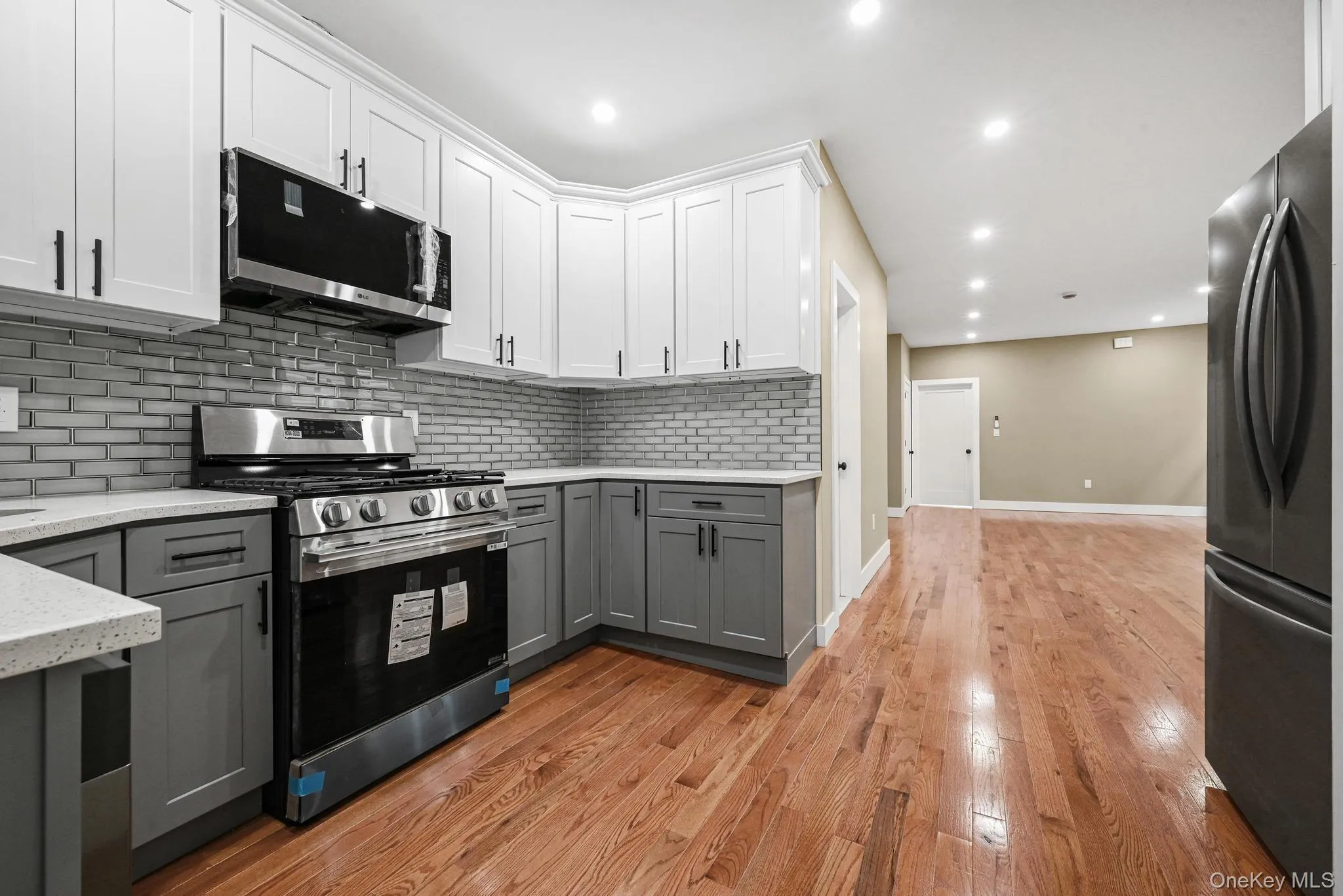 9210 104th Street, New York, NY, 4 Bedrooms Bedrooms, 5 Rooms Rooms,2 BathroomsBathrooms,Residential Lease,For Rent,104th,0,1031774 9210 104th Street, New York, NY, 4 Bedrooms Bedrooms, 5 Rooms Rooms,2 BathroomsBathrooms,Residential Lease,For Rent,104th,0,1031774