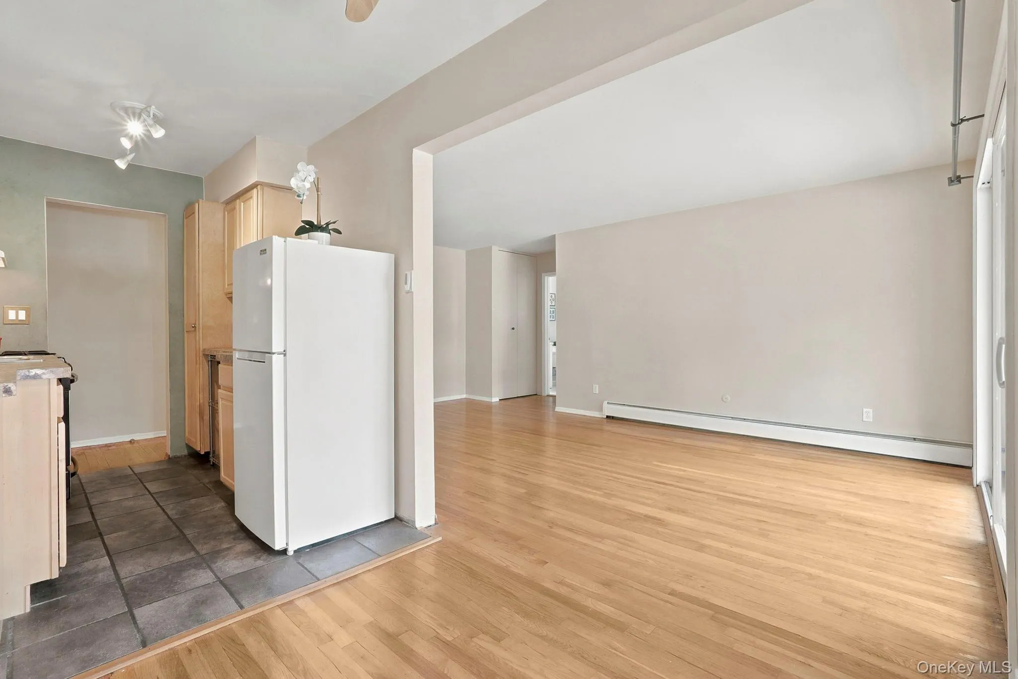 As you can see - this is a light, bright and open floor plan. As you can see - this is a light, bright and open floor plan.