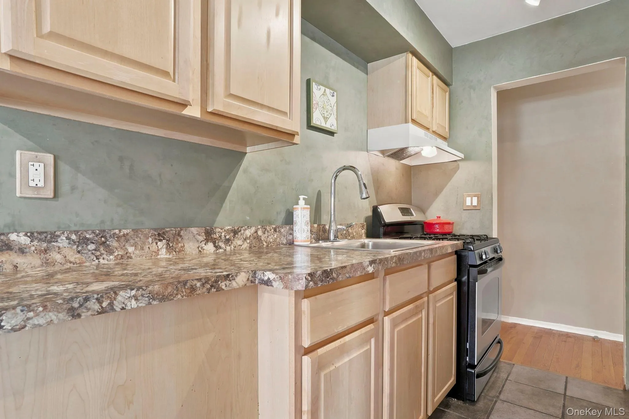 You'll be cooking with gas in your new kitchen! You'll be cooking with gas in your new kitchen!